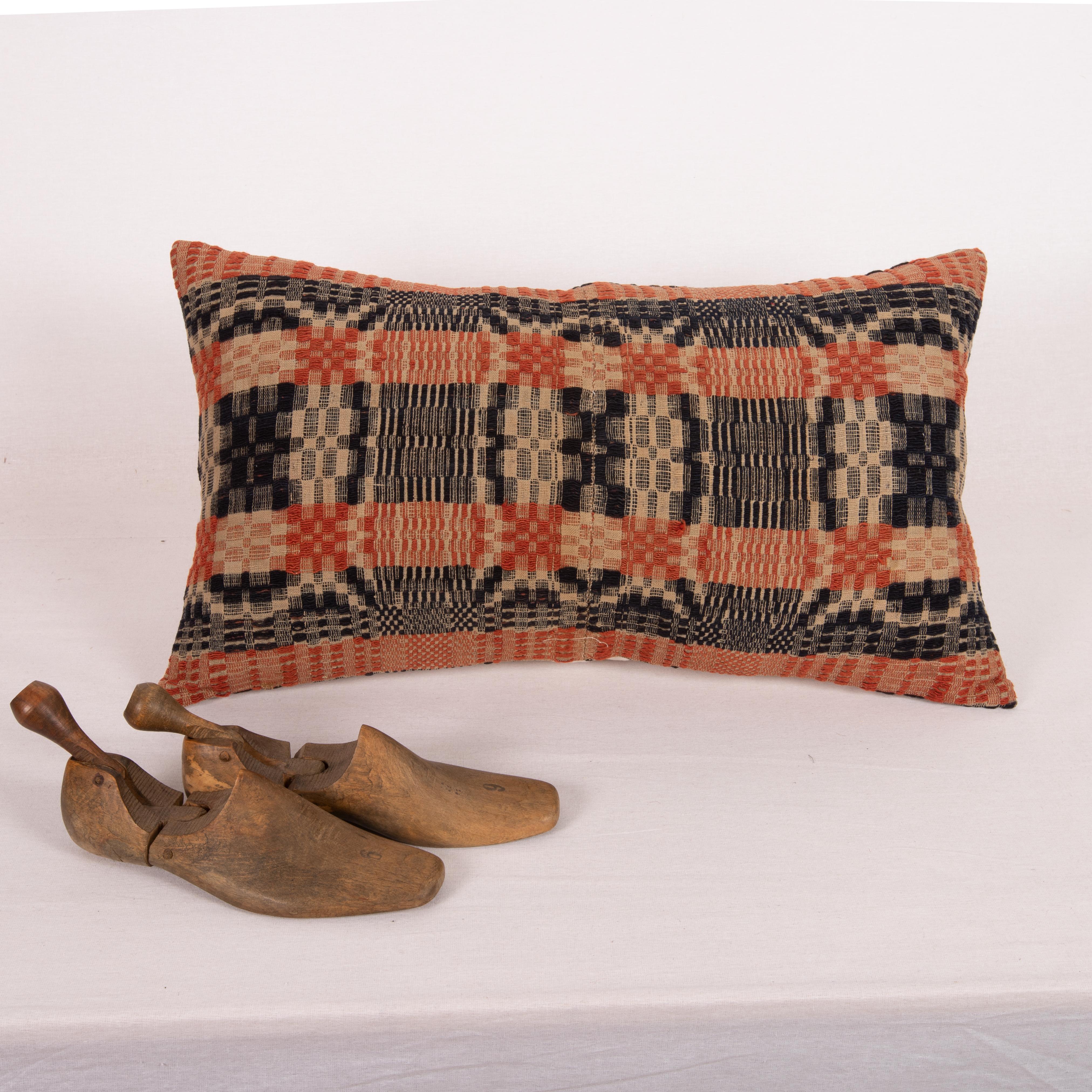 American Coverlet Pillow Cover, North America, 19th C. In Good Condition For Sale In Istanbul, TR