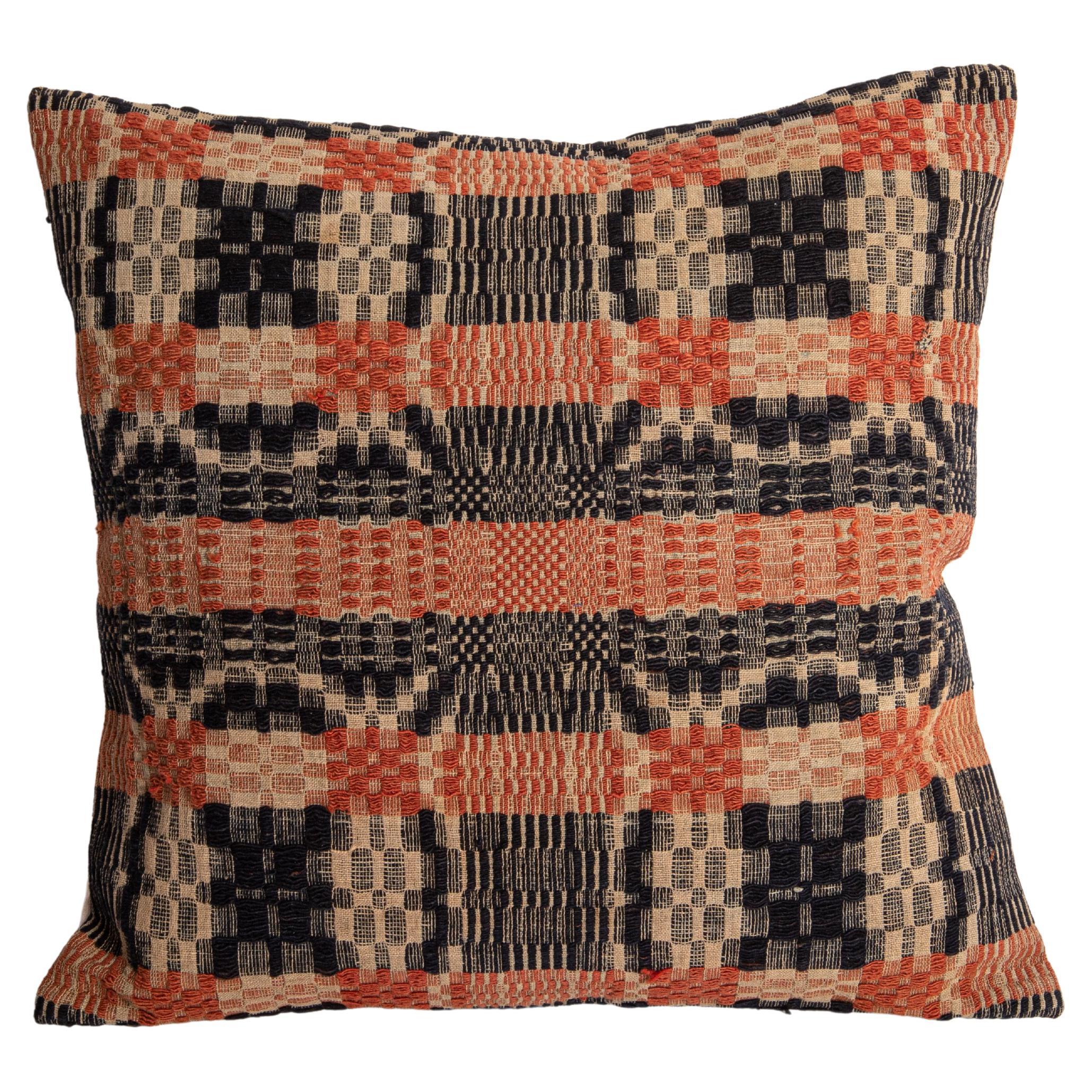 American Coverlet Pillow Cover, North America, 19th C For Sale at 1stDibs