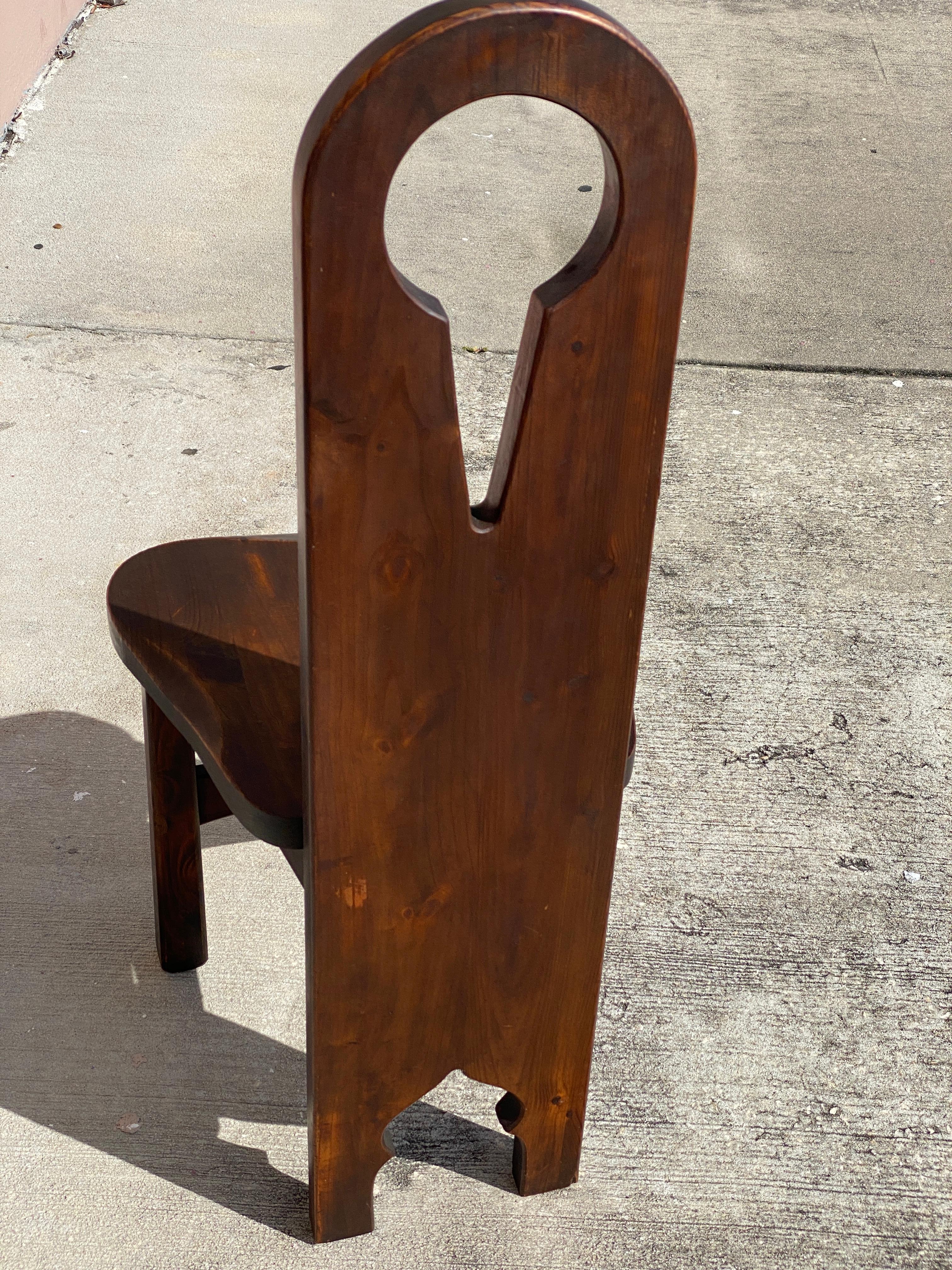 American Craft, 8 Modernist Dining Chairs, Stained Pine, Early 20th Century In Good Condition In High Point, NC