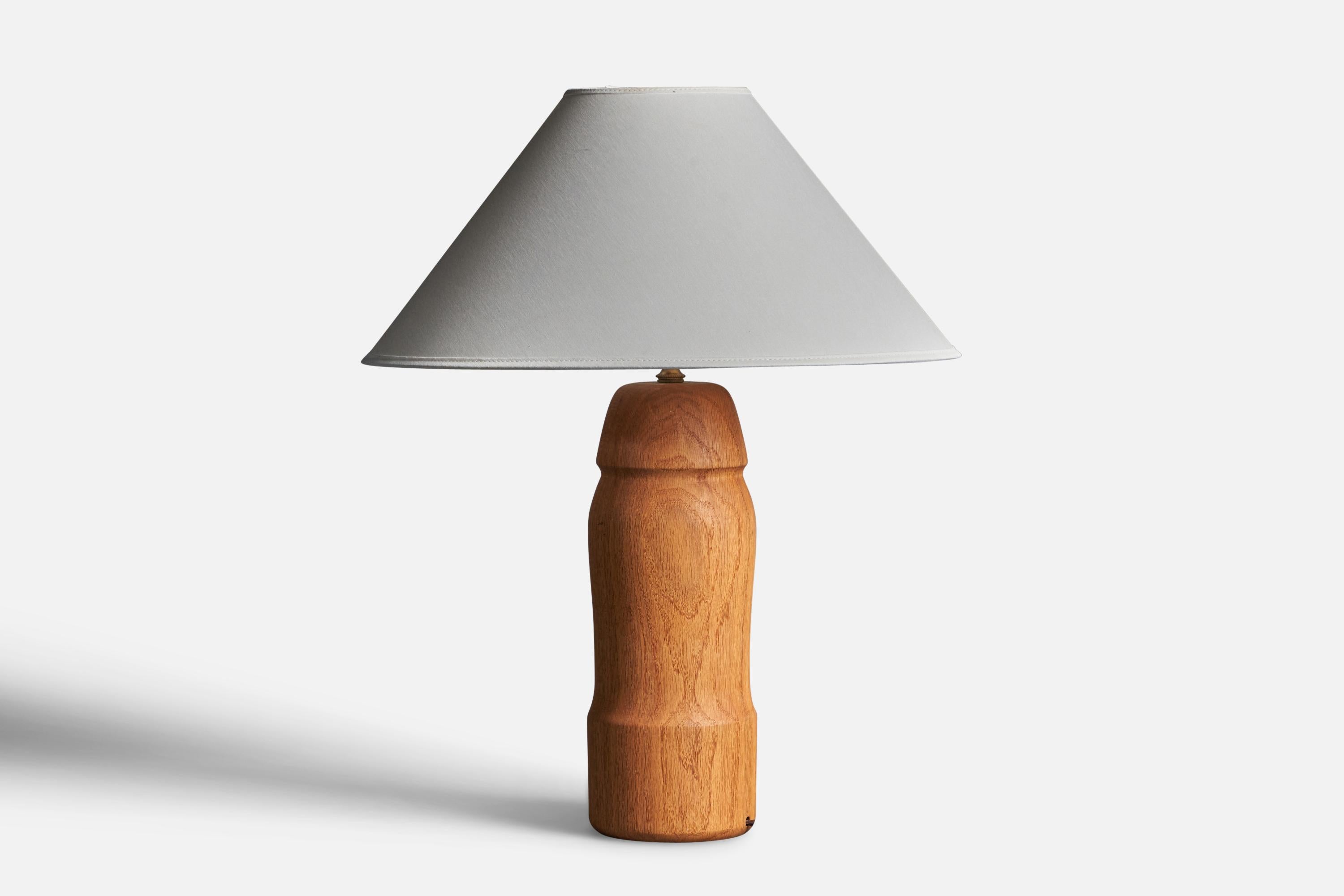 Mid-20th Century American Craft, Freeform Table Lamp, Oak, Brass, America, 1960s For Sale
