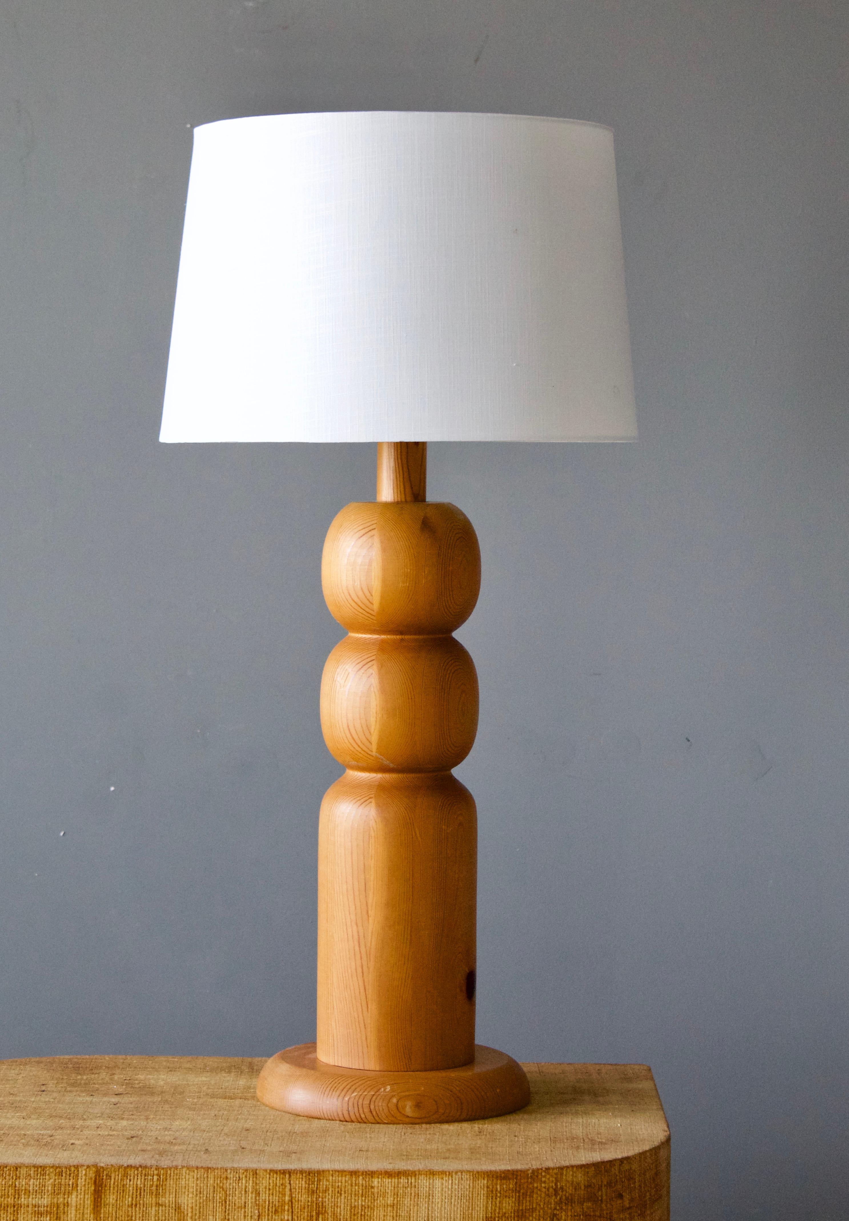 A large table lamp. In turned solid pine. By unknown studio craftsman.

Sold without lampshade. Stated dimensions excluding bulbs and lampshade.

Other designers of the period include Alexandre Knoll, George Nakashima, Isamu Noguchi, J.B. Blunk