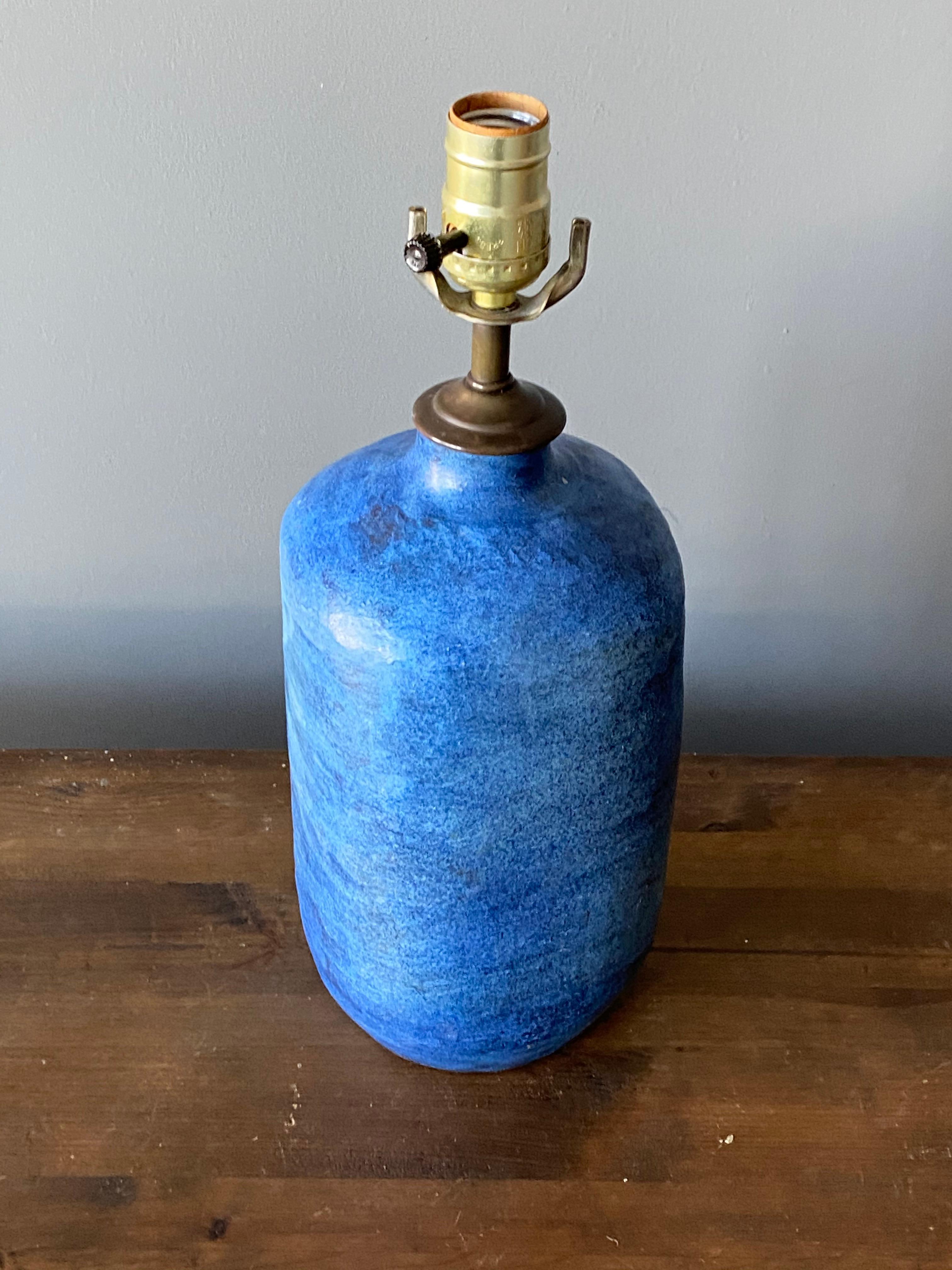 Mid-Century Modern American Craft, Table Lamp, Blue Stoneware, Brass, America, 1950s