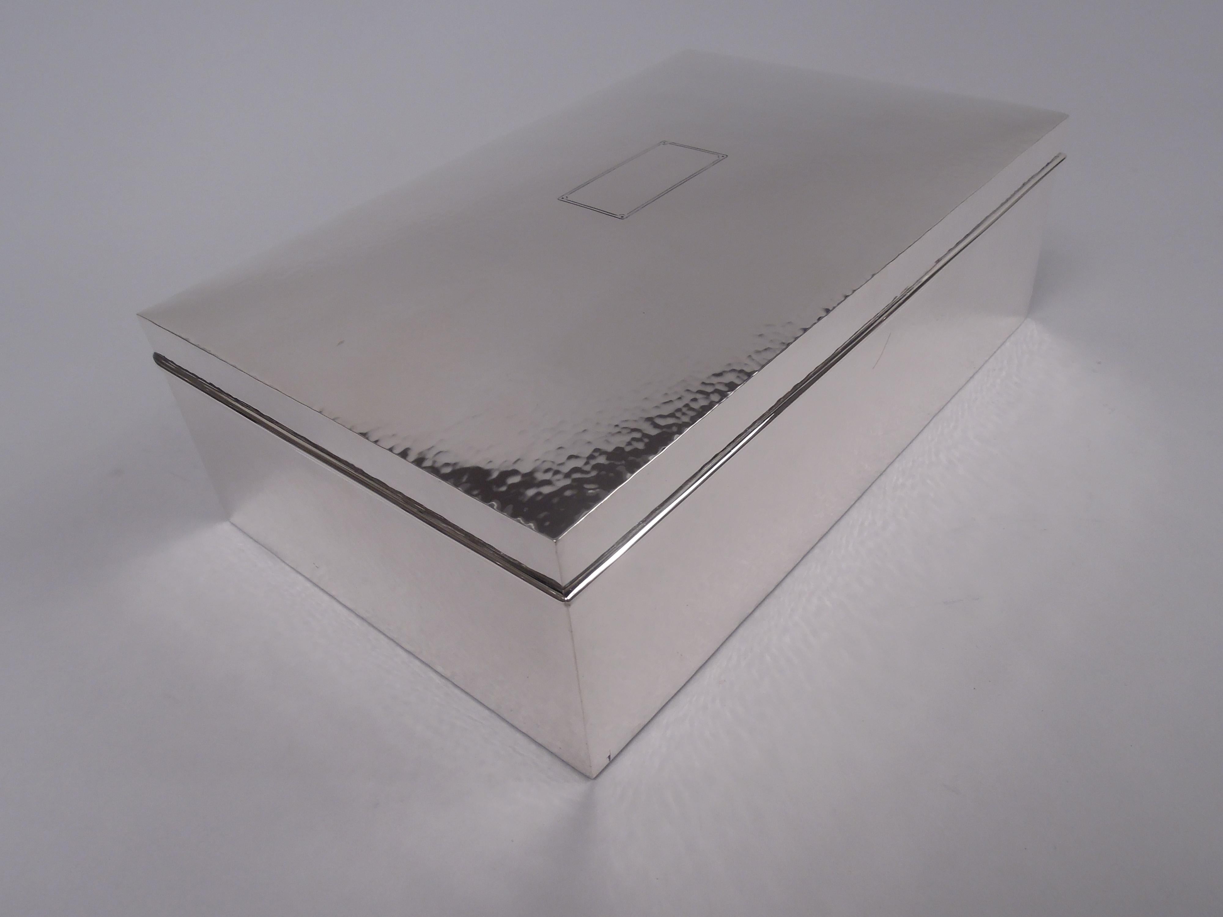 Caja de plata de ley artesana americana martillada a mano artesano estadounidense en venta