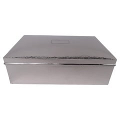 Caja de plata de ley artesana americana martillada a mano
