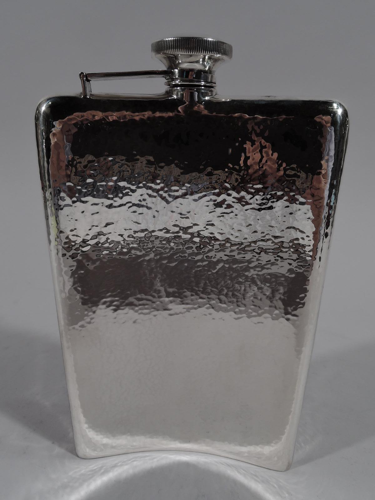 American Craftsman Hand-Hammered Sterling Silver Flask In Excellent Condition In New York, NY