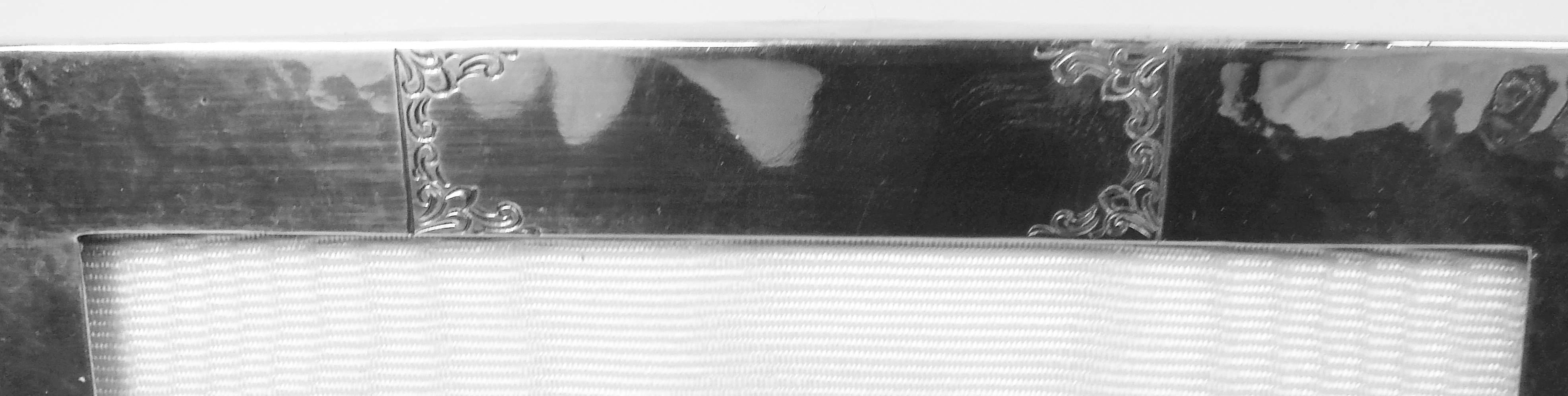 Americano Cornice in argento massiccio martellato a mano di American Craftsman in vendita