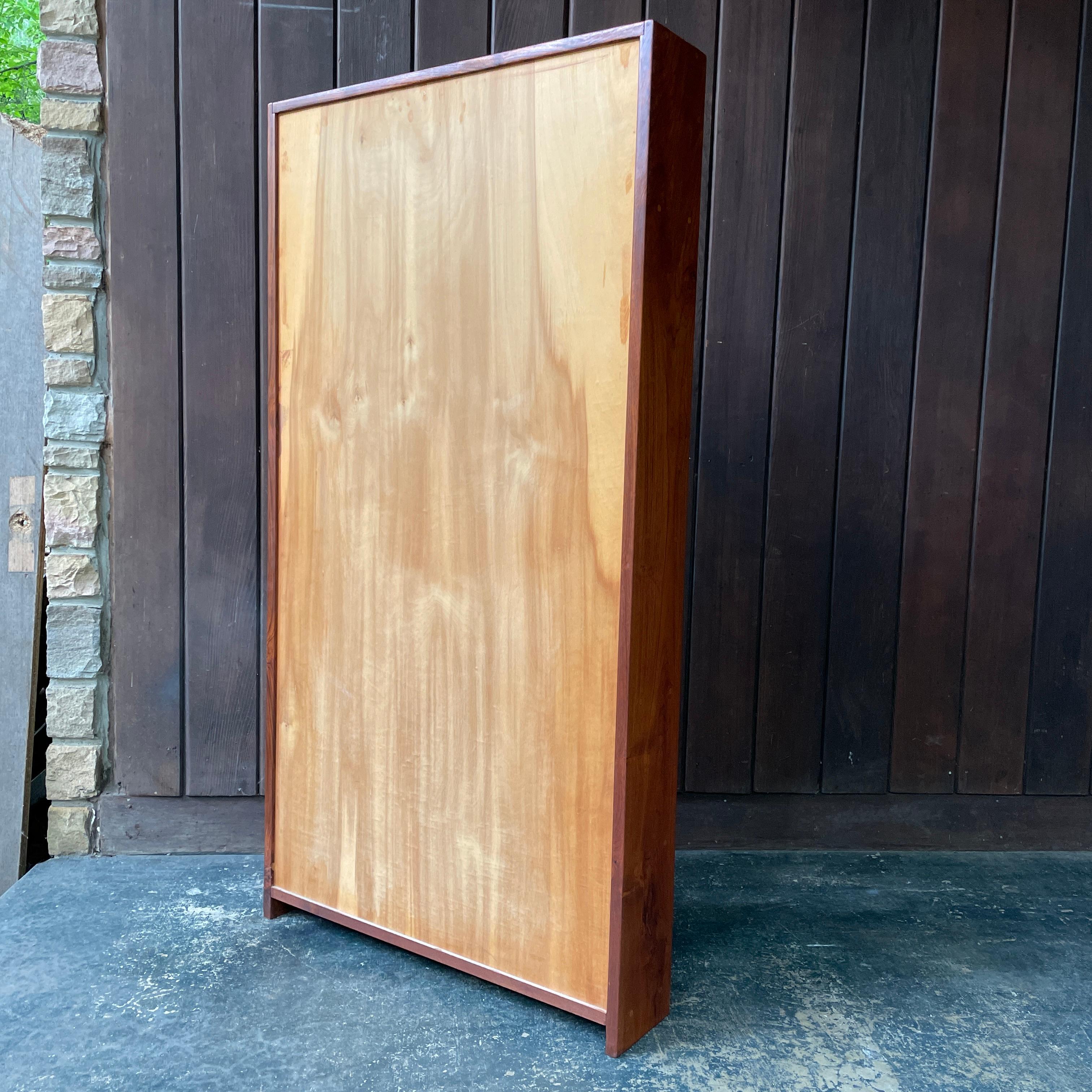 American Craftsman Rosewood Paperback Bookcase Vintage Mid-Century Narrow en venta 3