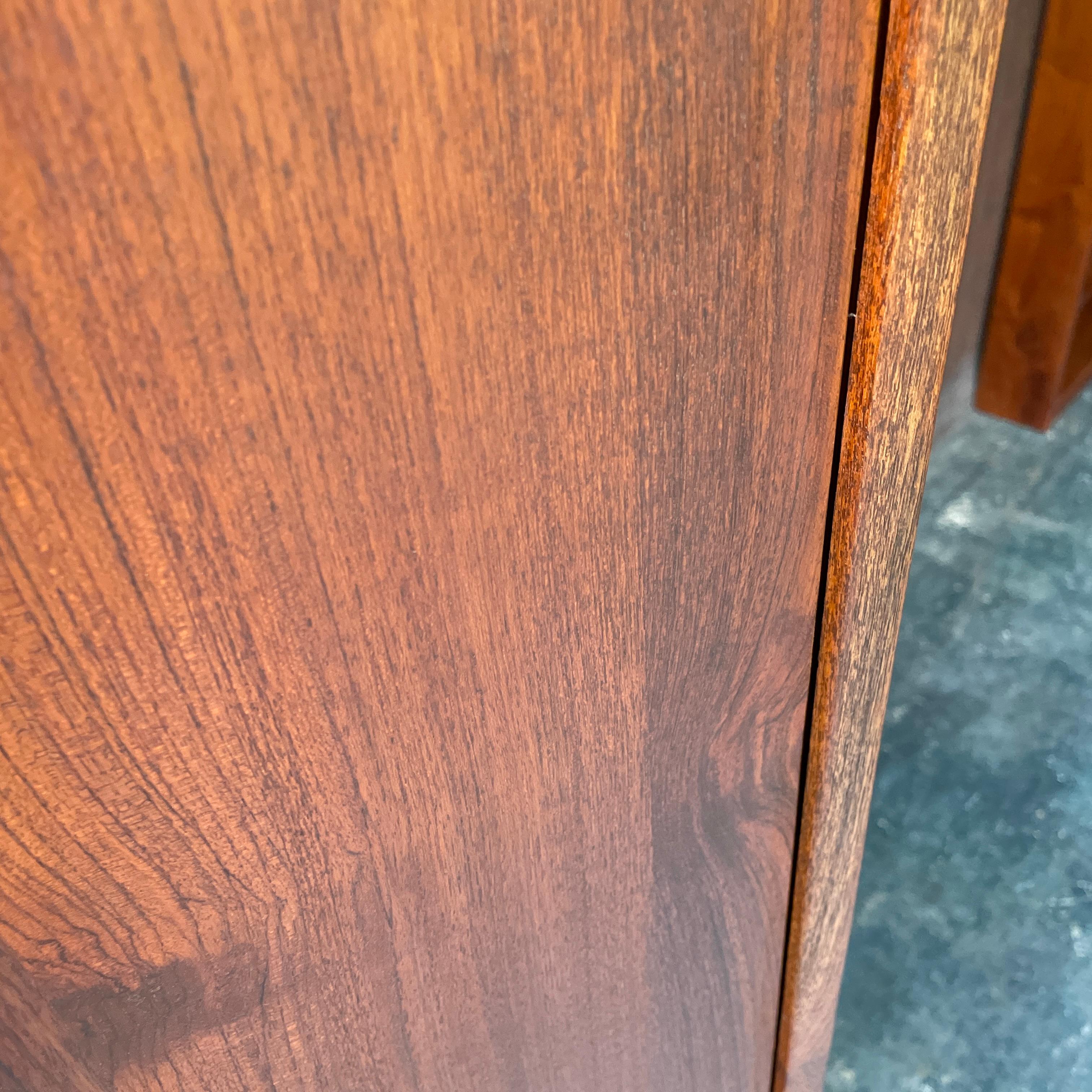 American Craftsman Librería empapelada de palisandro macizo Vintage Mid-Century Wider en venta 1