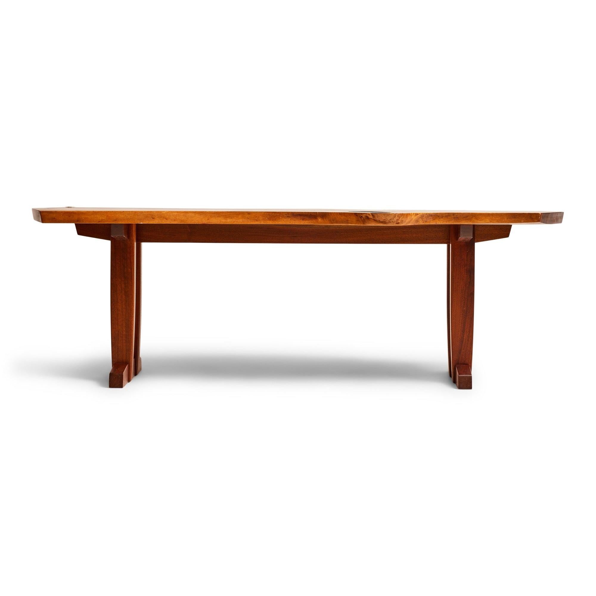 Mesa Artesana Americana para el Estudio Nakashima en Excelente estado para la venta en Sagaponack, NY
