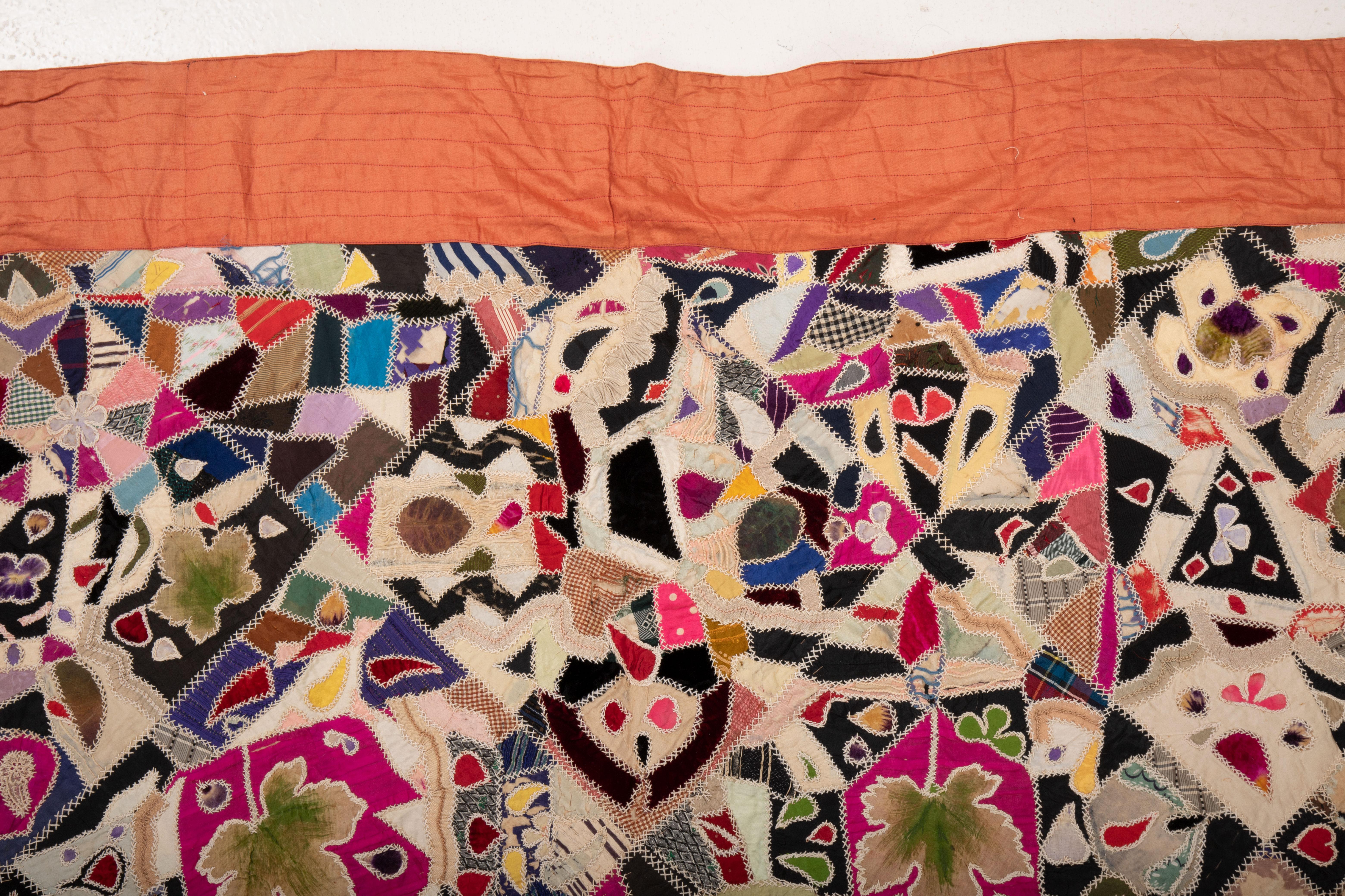 American Crazy Quilt, early 20th C. For Sale 3