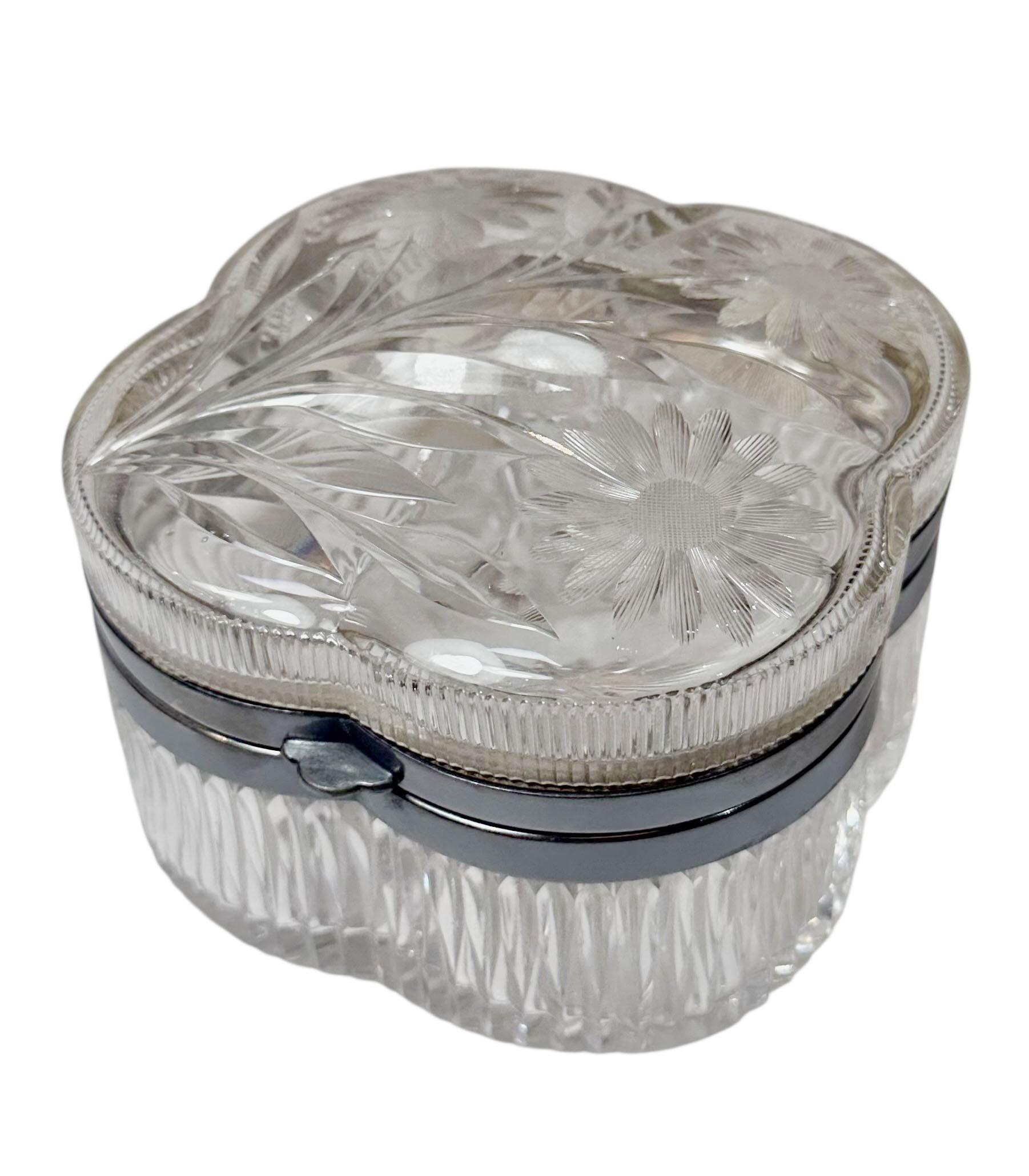 American Cut Crystal Box with Silver Plate Edge For Sale 1