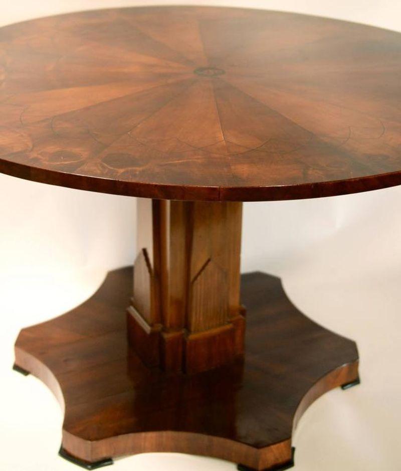 20th Century American Deco Pedestal Table For Sale