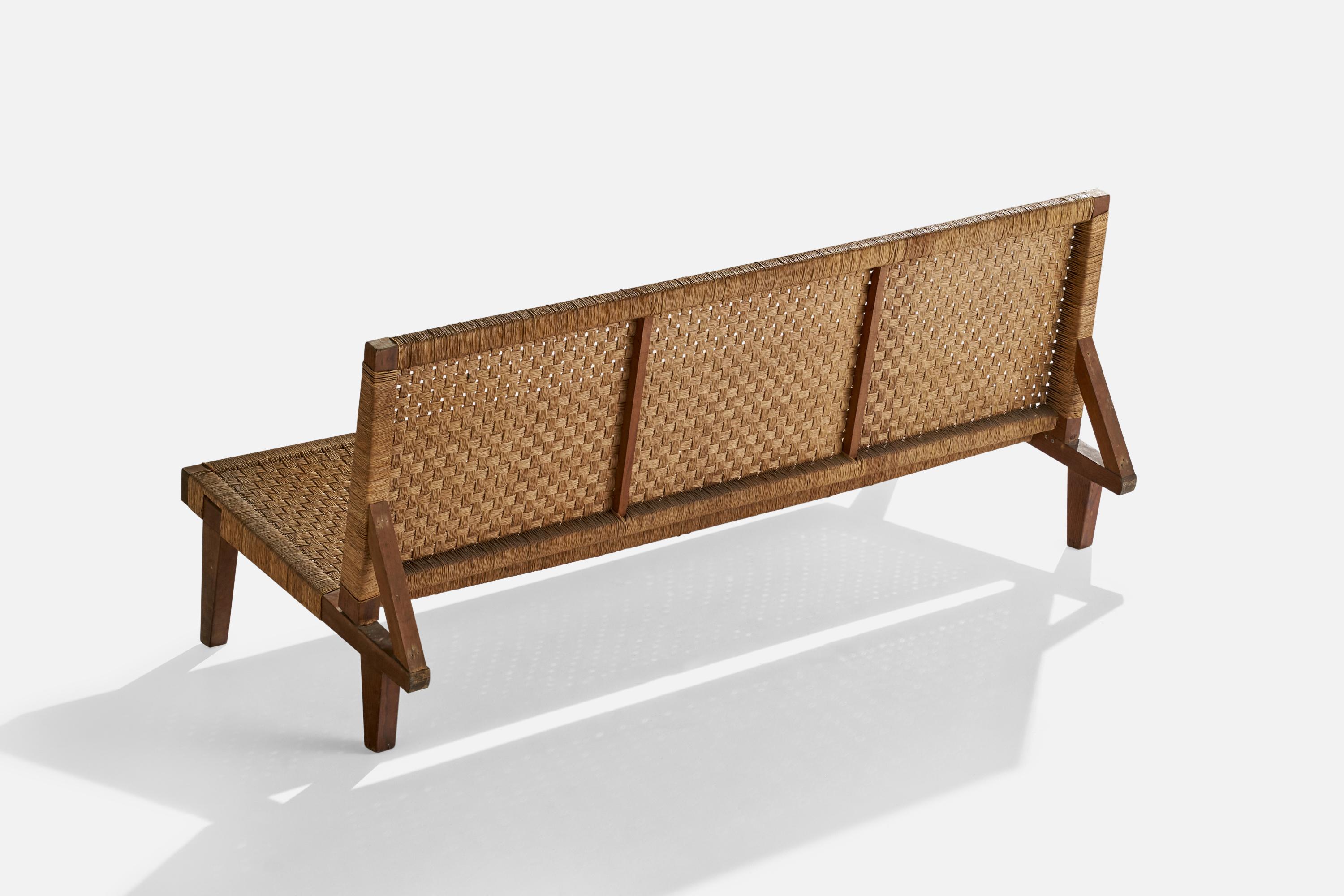 American Designer, Bench, Walnut, Rattan, USA, 1950s In Good Condition For Sale In High Point, NC