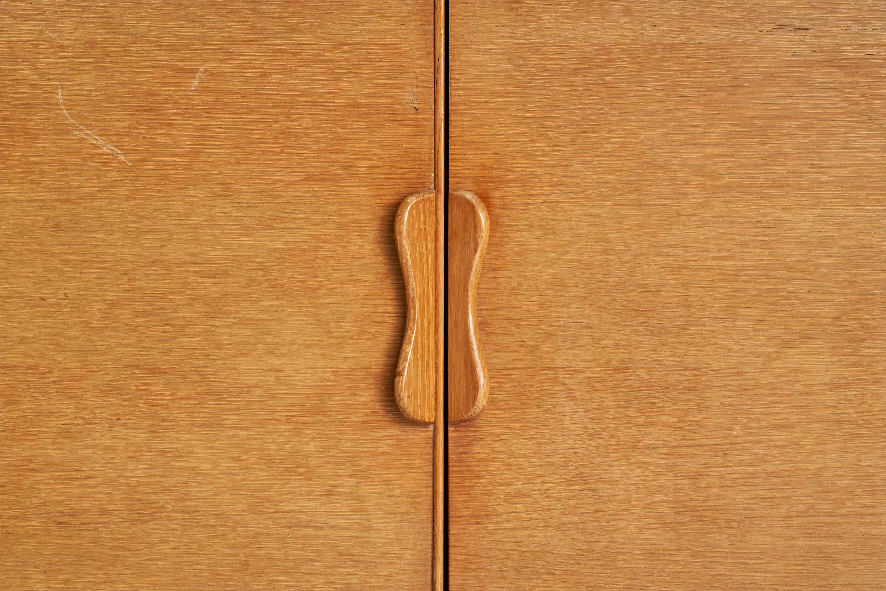 American Designer, Cabinet, Wood, USA, 1940s For Sale 4