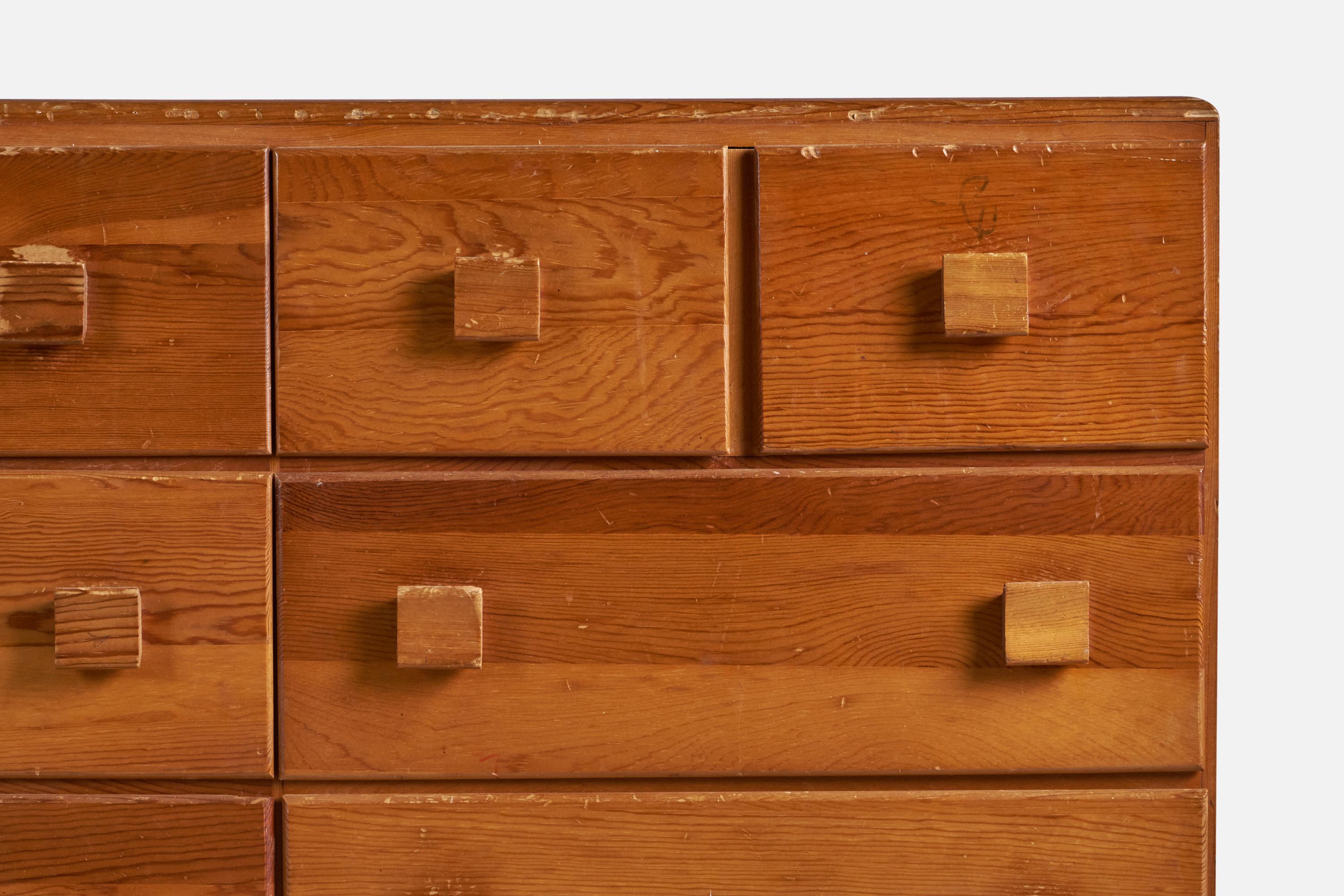 Mid-Century Modern Créateur américain, Commode en chêne, États-Unis, années 1940 en vente