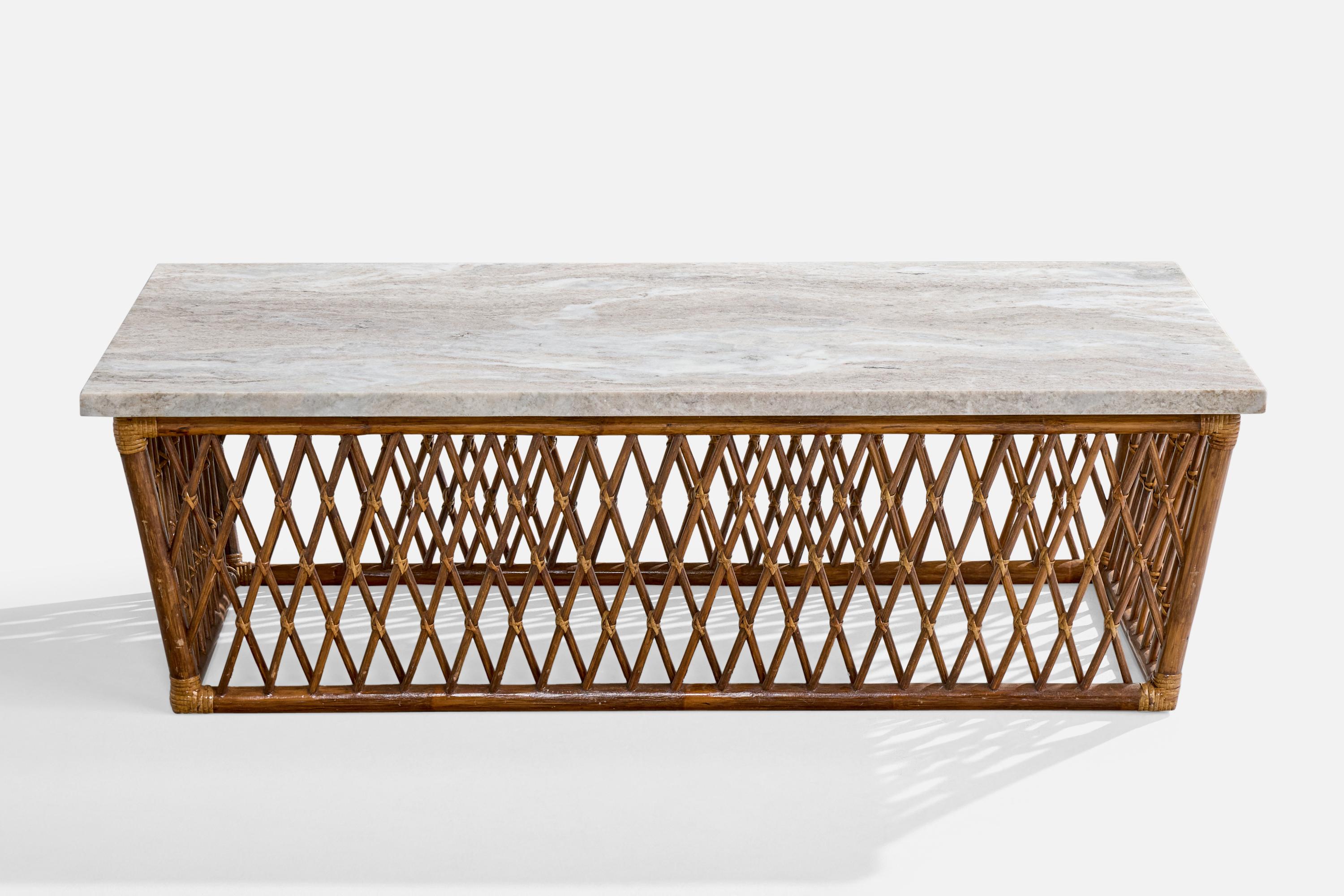 Mid-Century Modern Designer américain, table basse, bambou, rotin, marbre, États-Unis, années 1950 en vente
