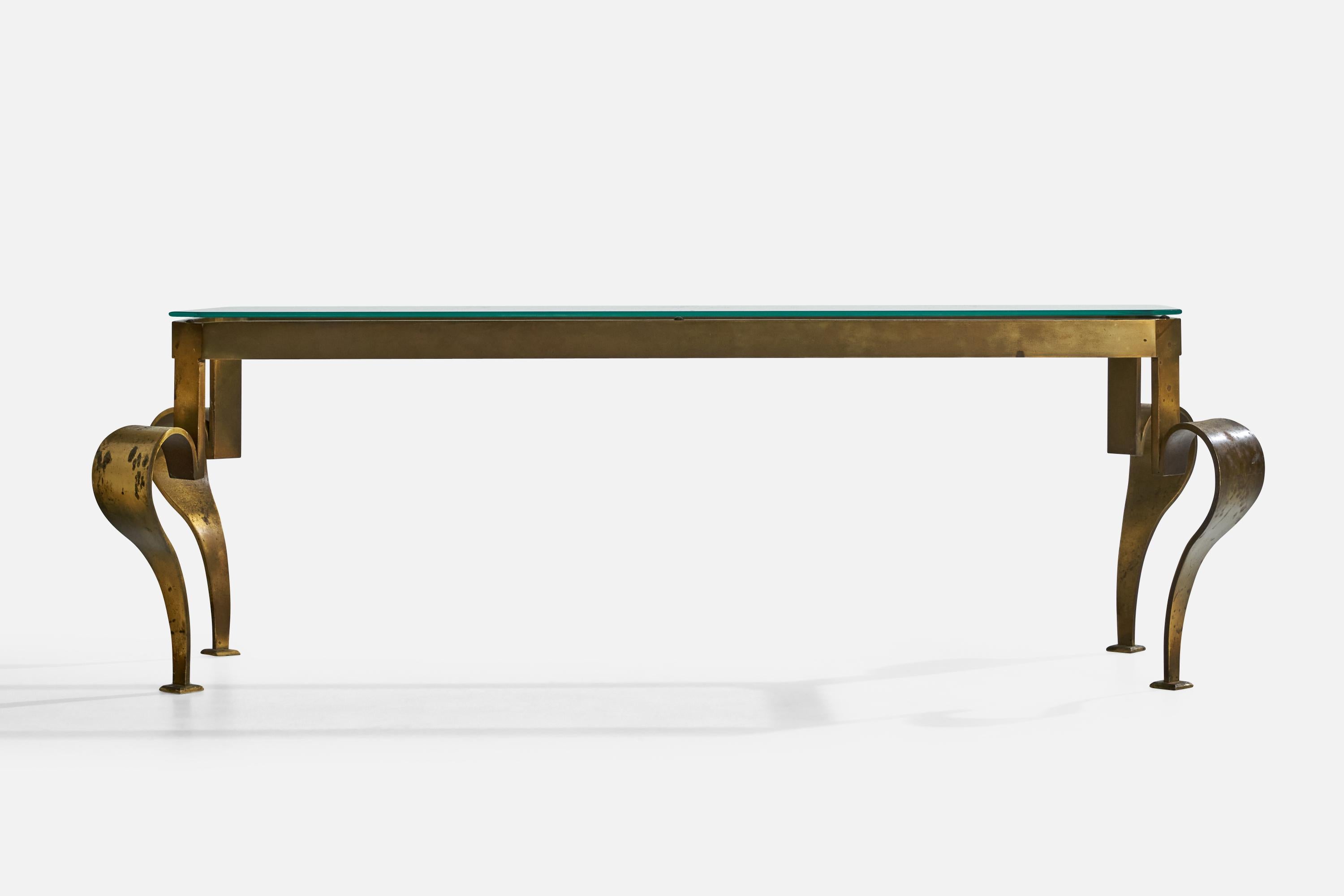 Designer américain, table basse, laiton, verre, États-Unis, années 1970 État moyen - En vente à High Point, NC