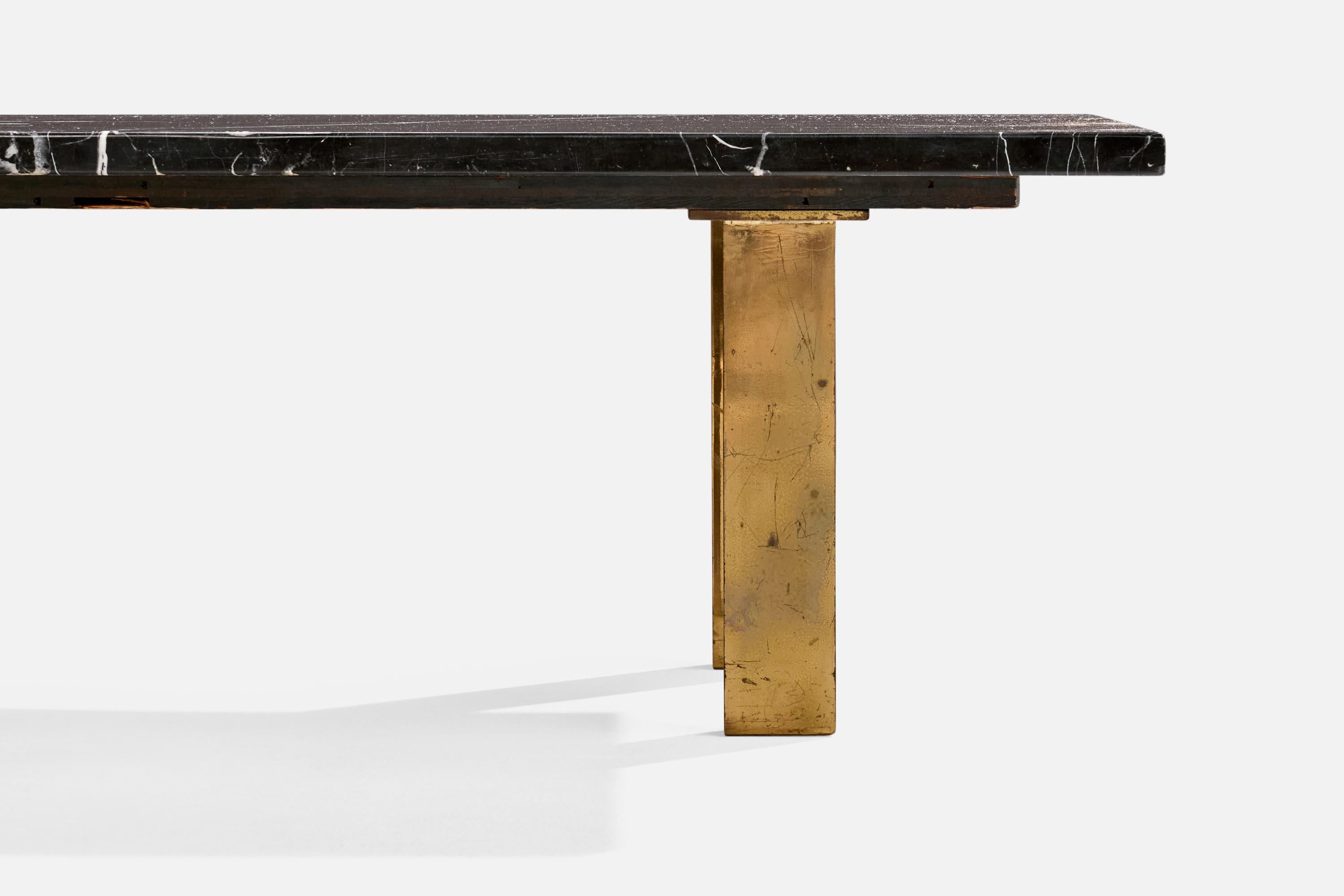 Designer américain, table basse, laiton, marbre, États-Unis, années 1960 Bon état - En vente à High Point, NC