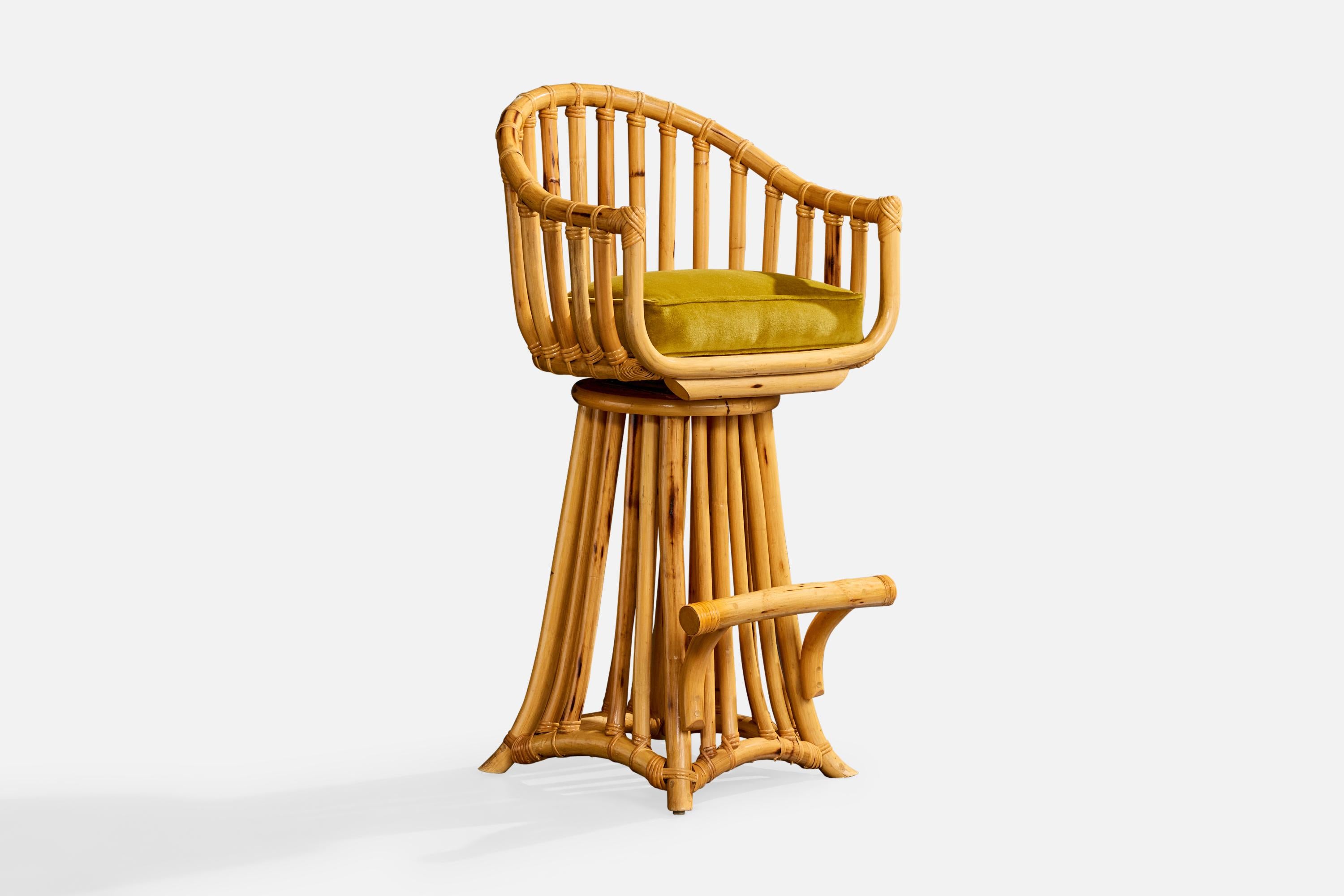 Amerikanischer Designer, Thekenhocker, Bambus, Rattan, Samt, USA, 1970er (amerikanisch) im Angebot