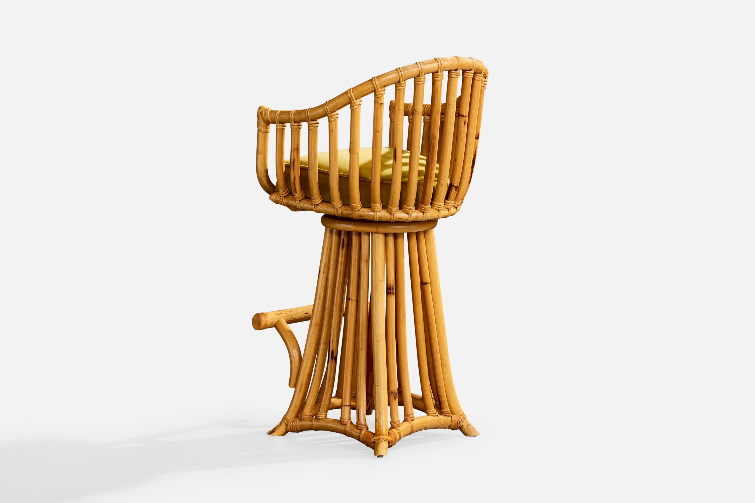 Amerikanischer Designer, Thekenhocker, Bambus, Rattan, Samt, USA, 1970er im Zustand „Gut“ im Angebot in High Point, NC