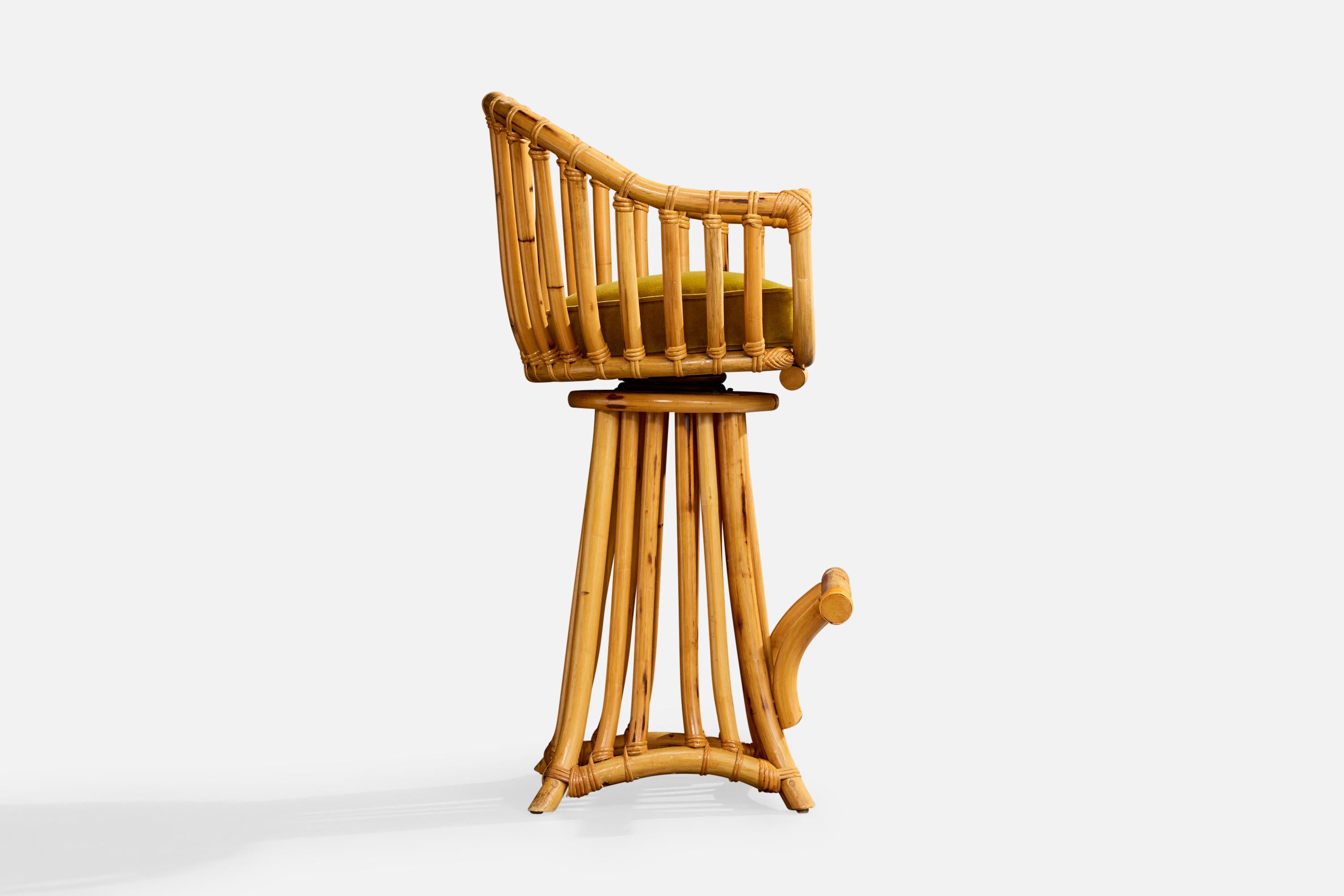 Amerikanischer Designer, Thekenhocker, Bambus, Rattan, Samt, USA, 1970er (Ende des 20. Jahrhunderts) im Angebot