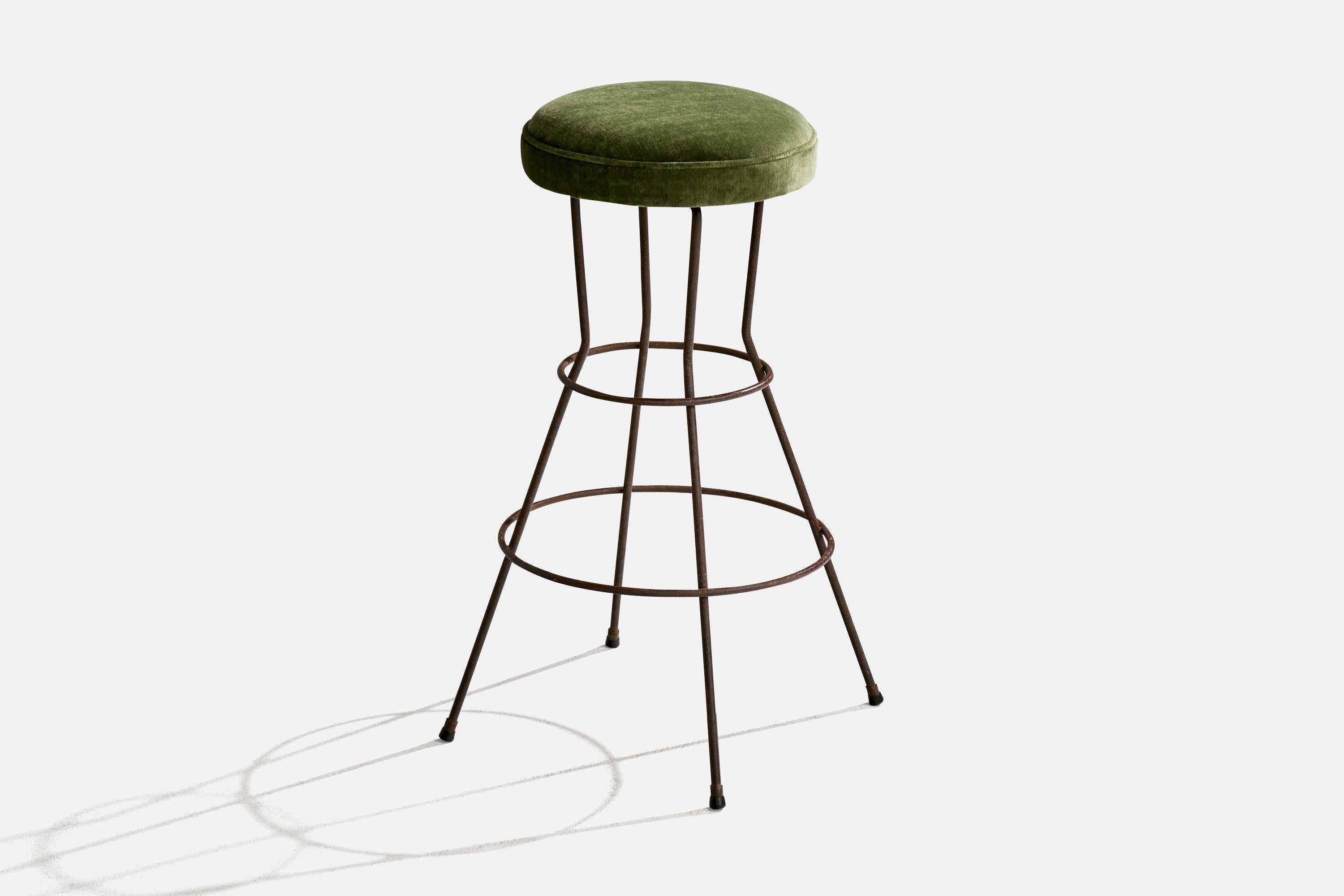 American Designer, Counter Stools, Iron, Velvet, USA, 1950s In Good Condition For Sale In High Point, NC