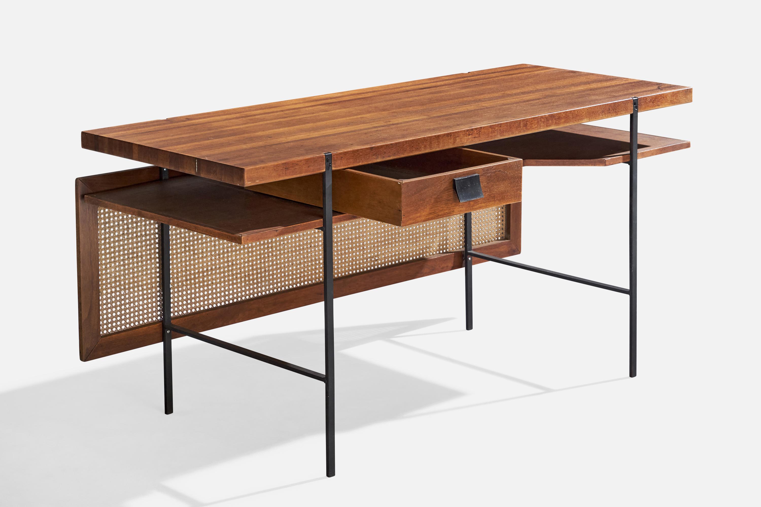 Design/One, Bureau, Fer, Wood, Canne, USA, 1950s en vente 4