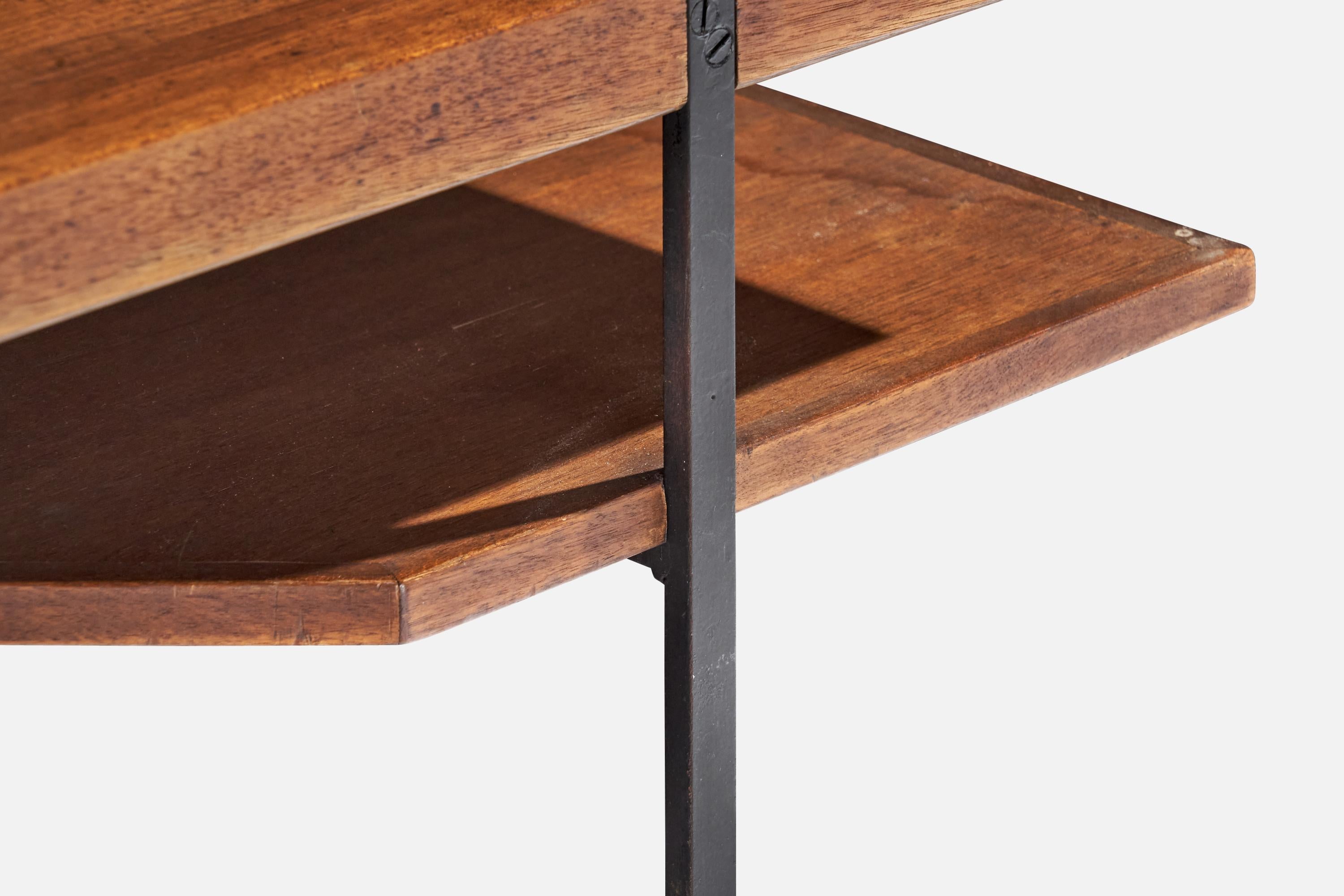 Design/One, Bureau, Fer, Wood, Canne, USA, 1950s Bon état - En vente à High Point, NC