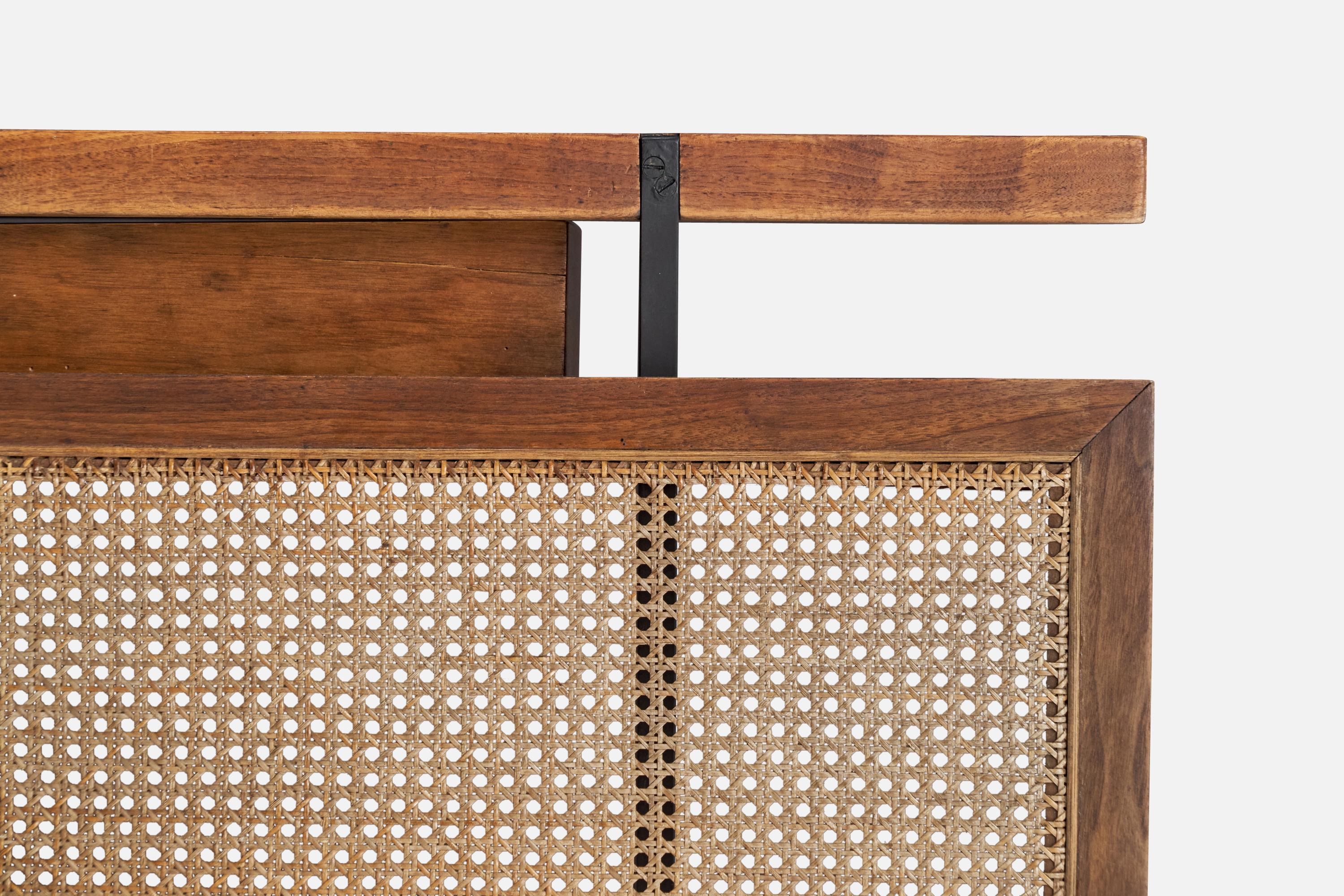 Milieu du XXe siècle Design/One, Bureau, Fer, Wood, Canne, USA, 1950s en vente