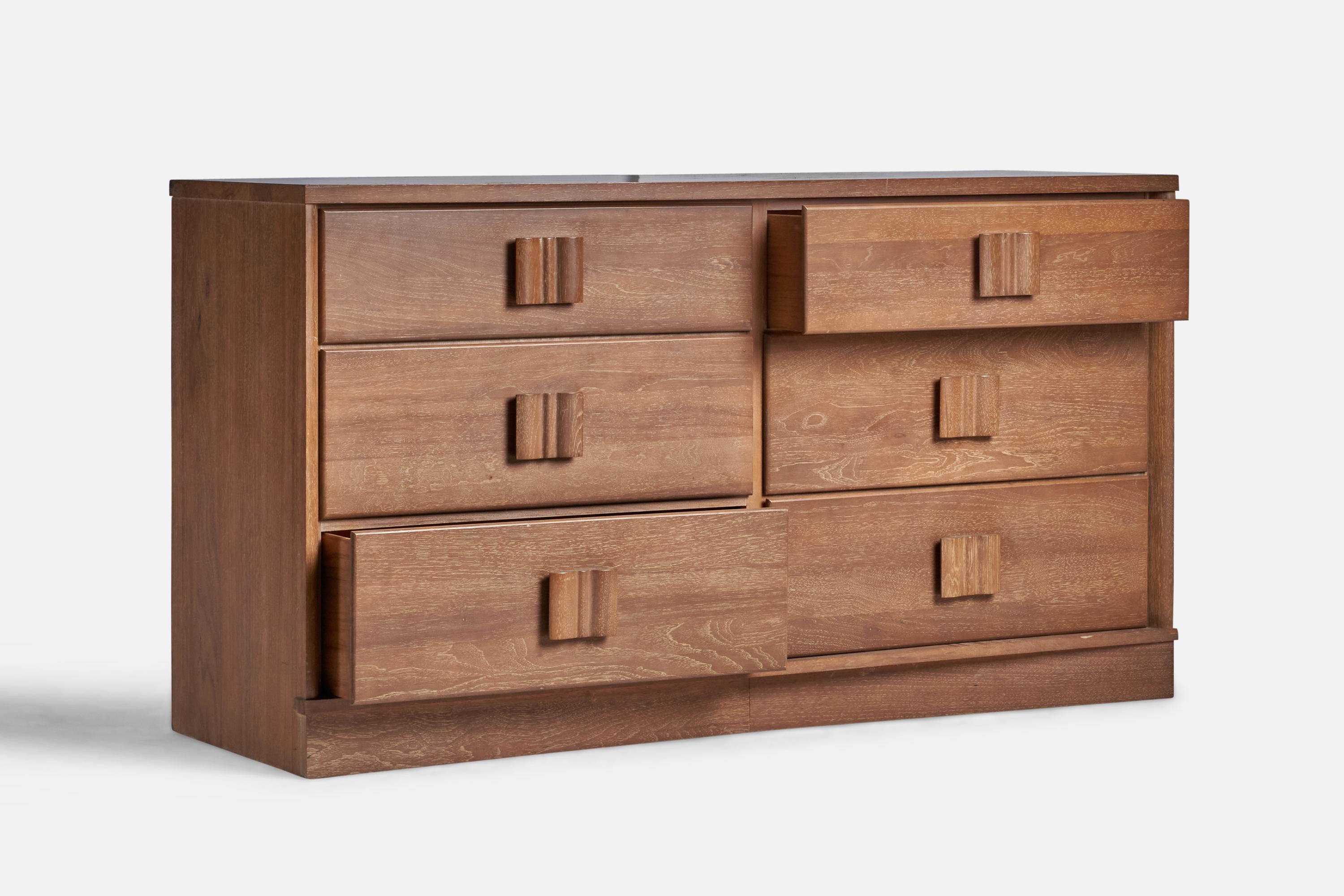 Modern American Designer, Dresser, Oak, USA, 1940s For Sale