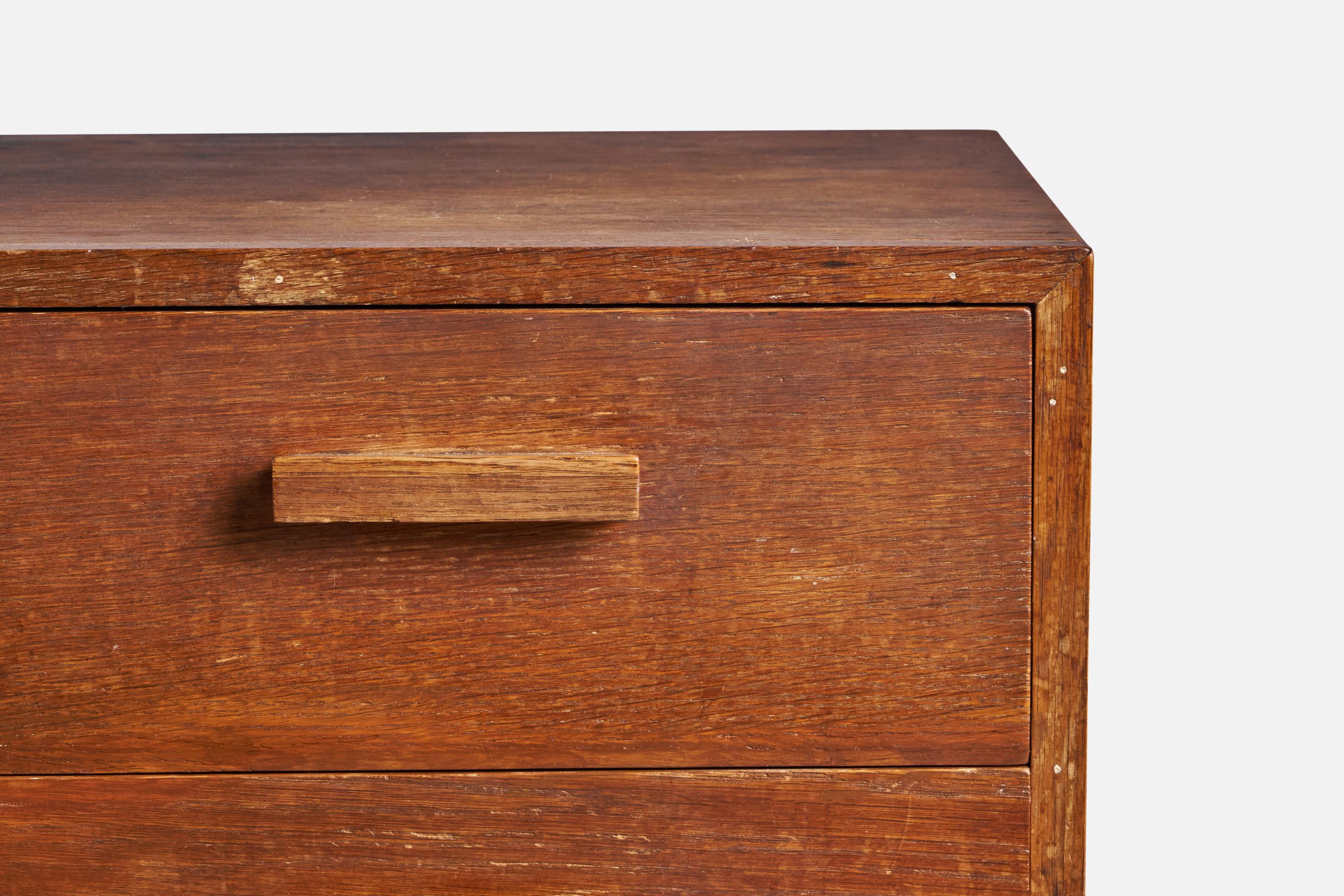 Milieu du XXe siècle Designer américain, Dresser, Oak, USA, 1940s en vente