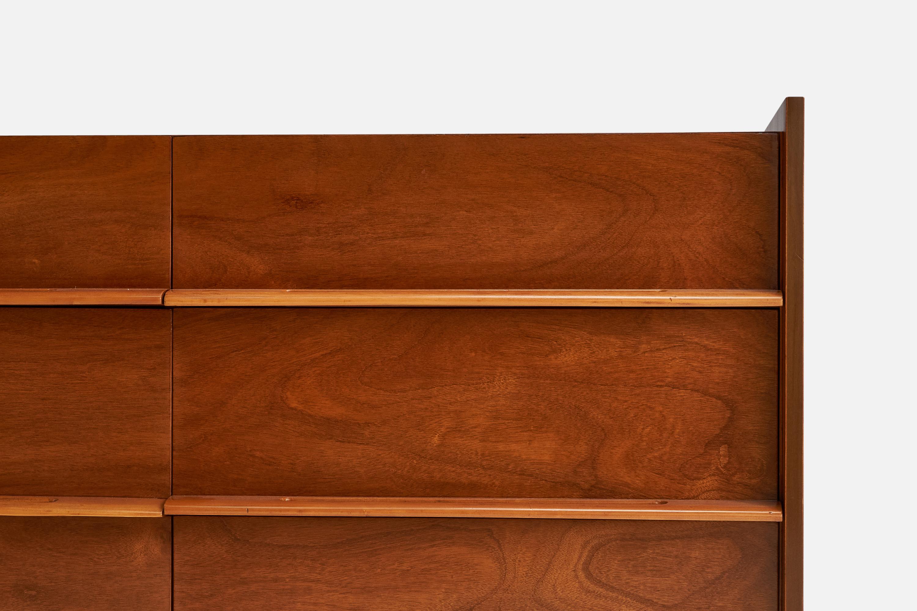 American Designer, Dresser, Rosewood, USA, 1950s For Sale 1