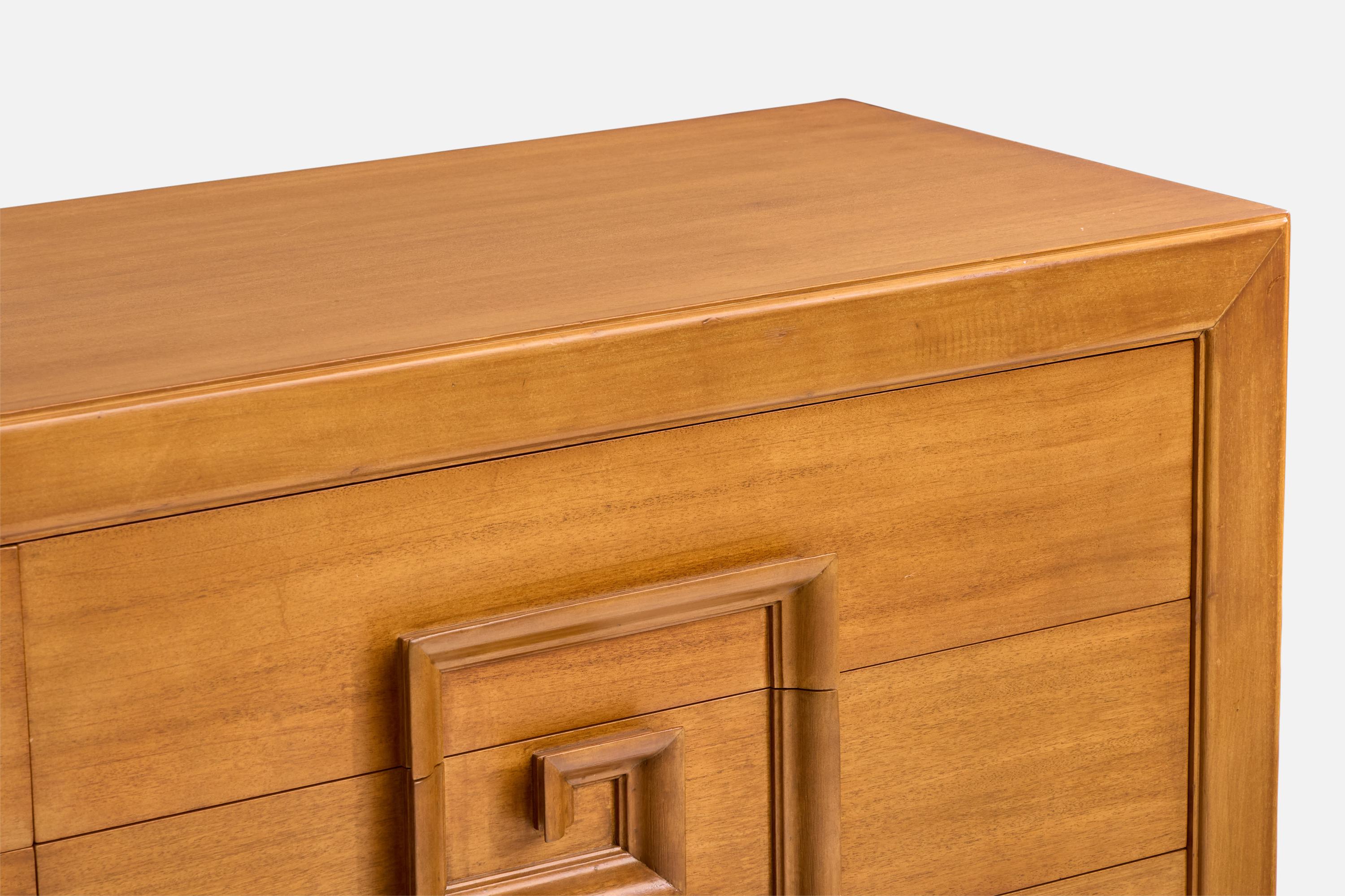 American Designer, Dresser, Wood, United States, 1950s In Good Condition For Sale In High Point, NC