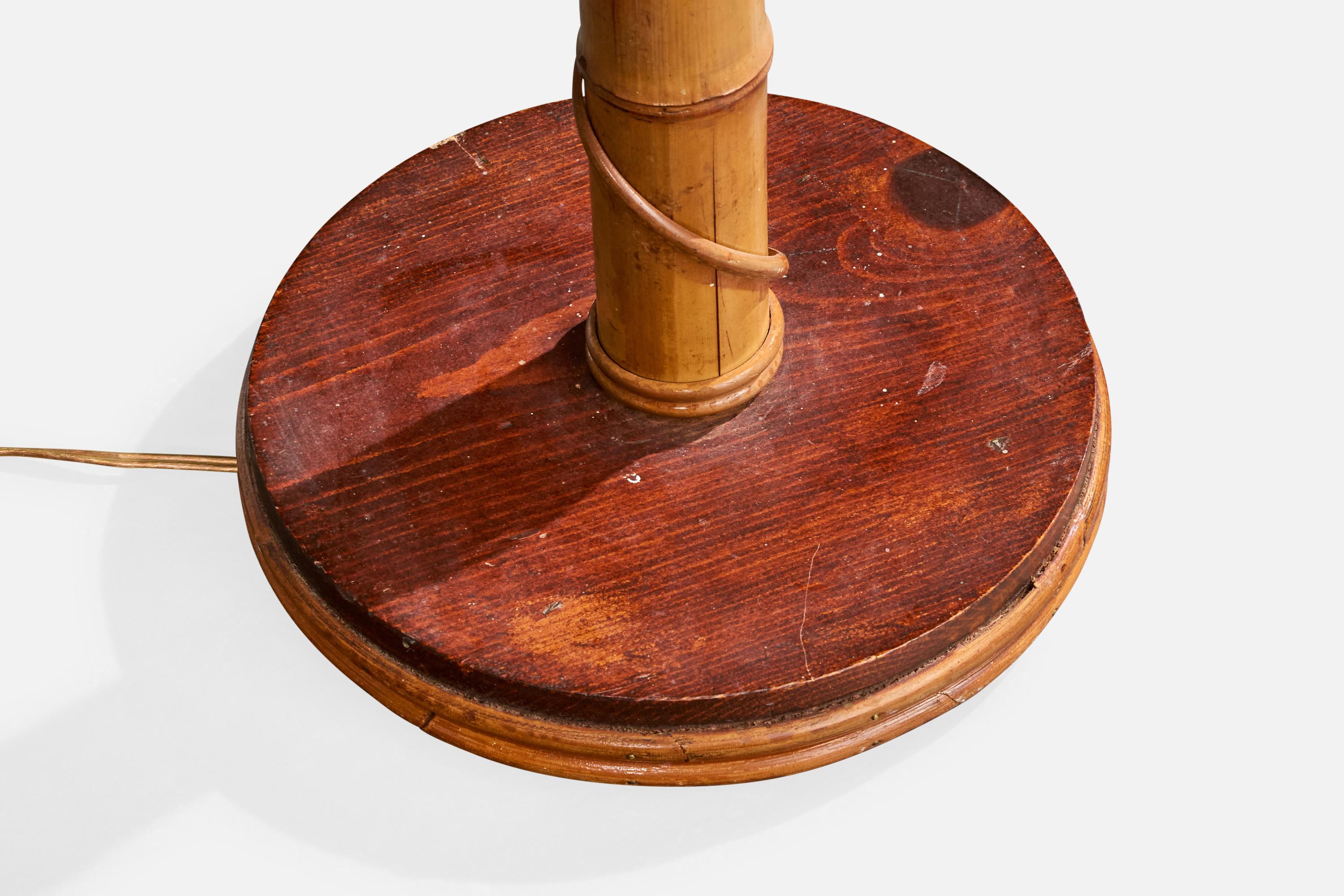 Lampada da terra di design americano, bambù, pino, rattan, tessuto, USA, anni '50 in vendita 1