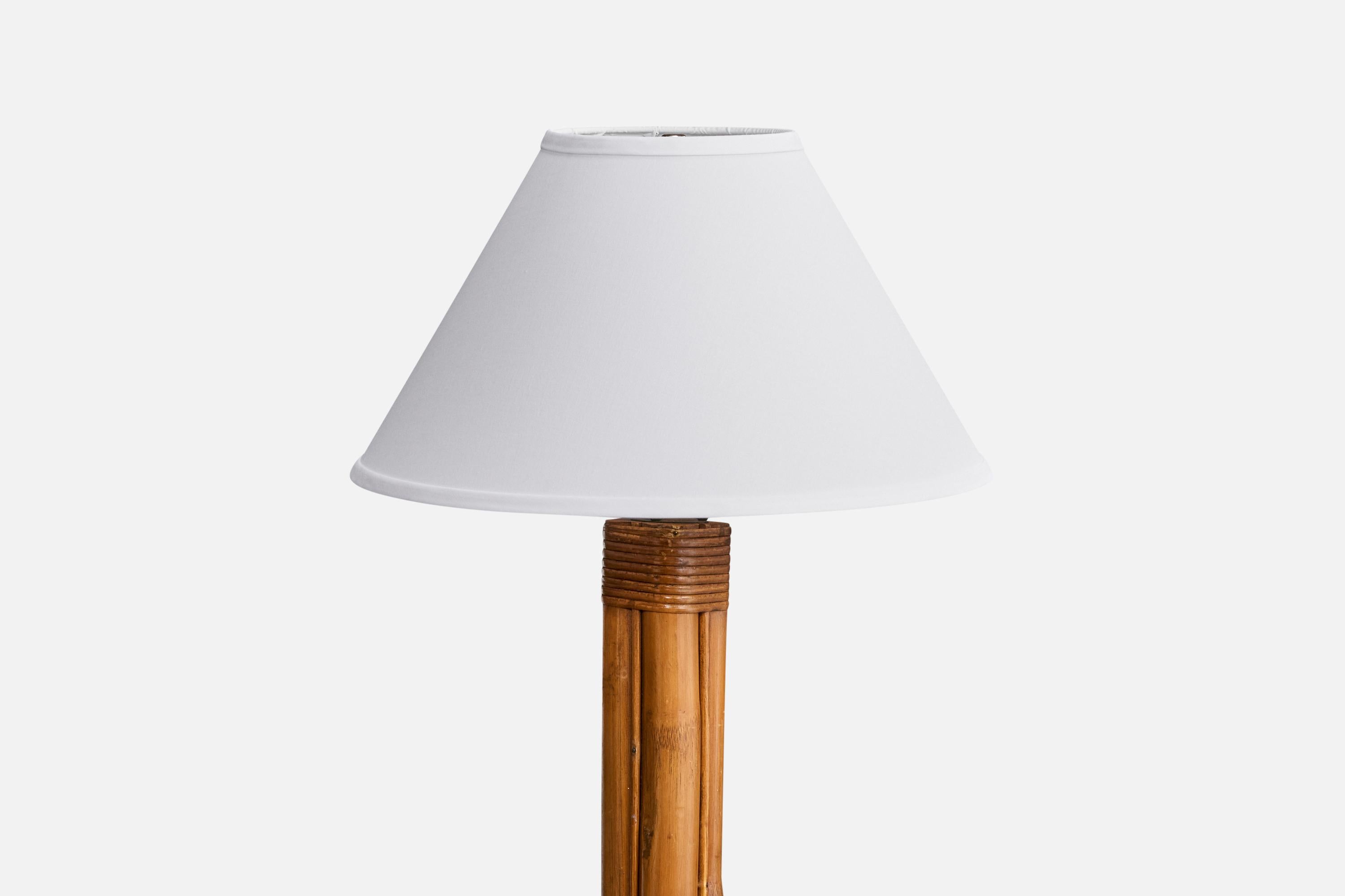 Mid-Century moderno Lampada da terra di design americano, bambù, legno, rattan, tessuto, USA, anni '50 in vendita