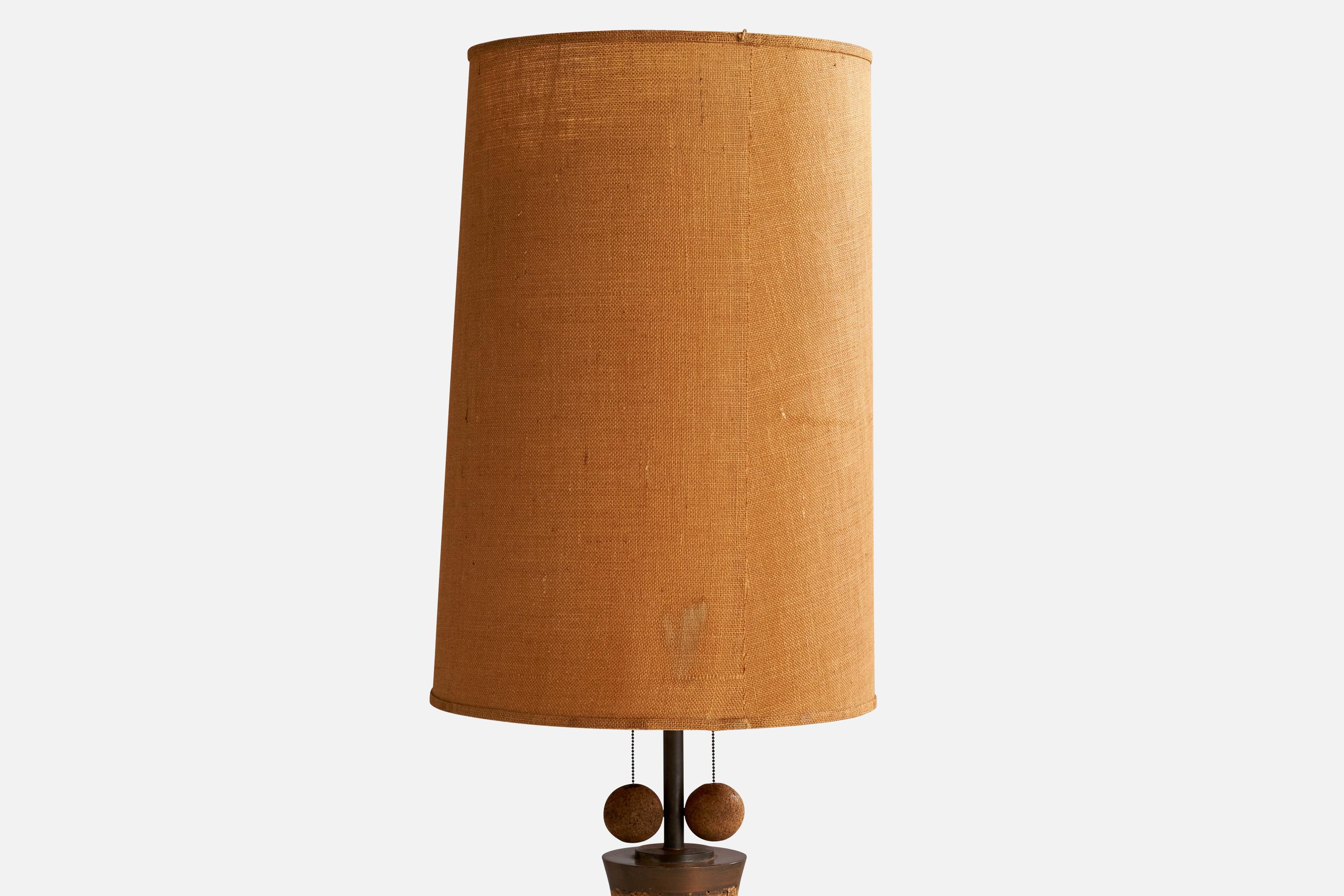 Américain Designer américain, grand lampadaire, liège, laiton, tissu, États-Unis, années 1950 en vente