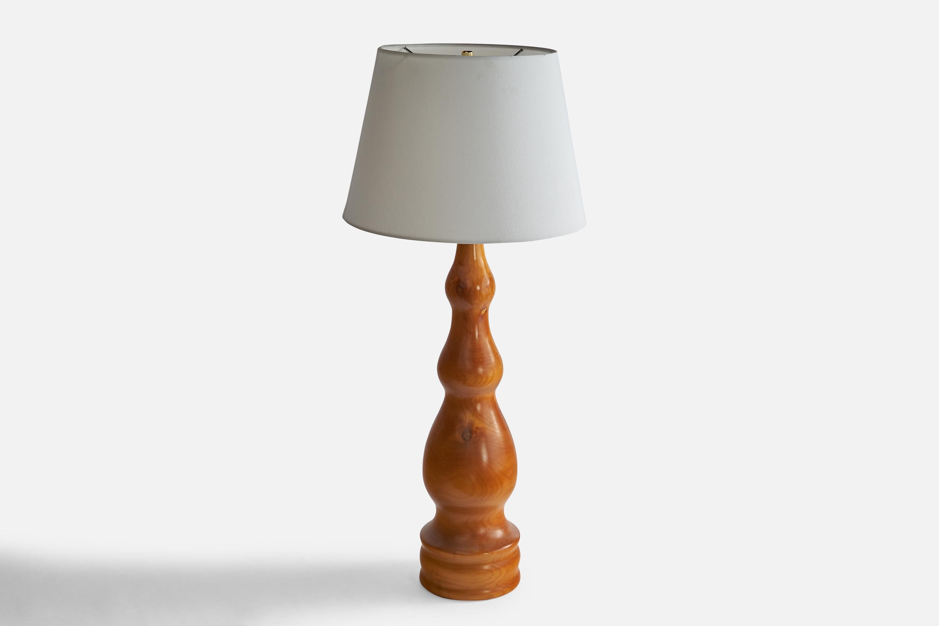 Mid-Century Modern American Designer, Large Table Lamp, Maple, USA, 1950s For Sale
