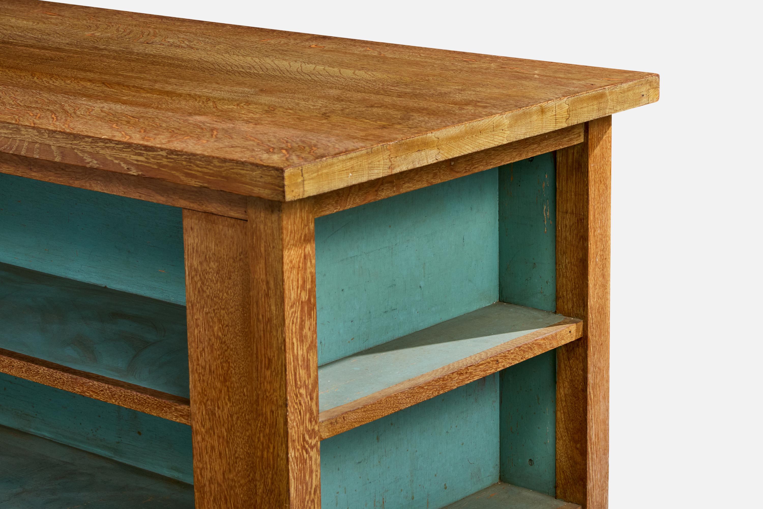 American Designer, Library Table, Oak, USA, 1910s For Sale 2