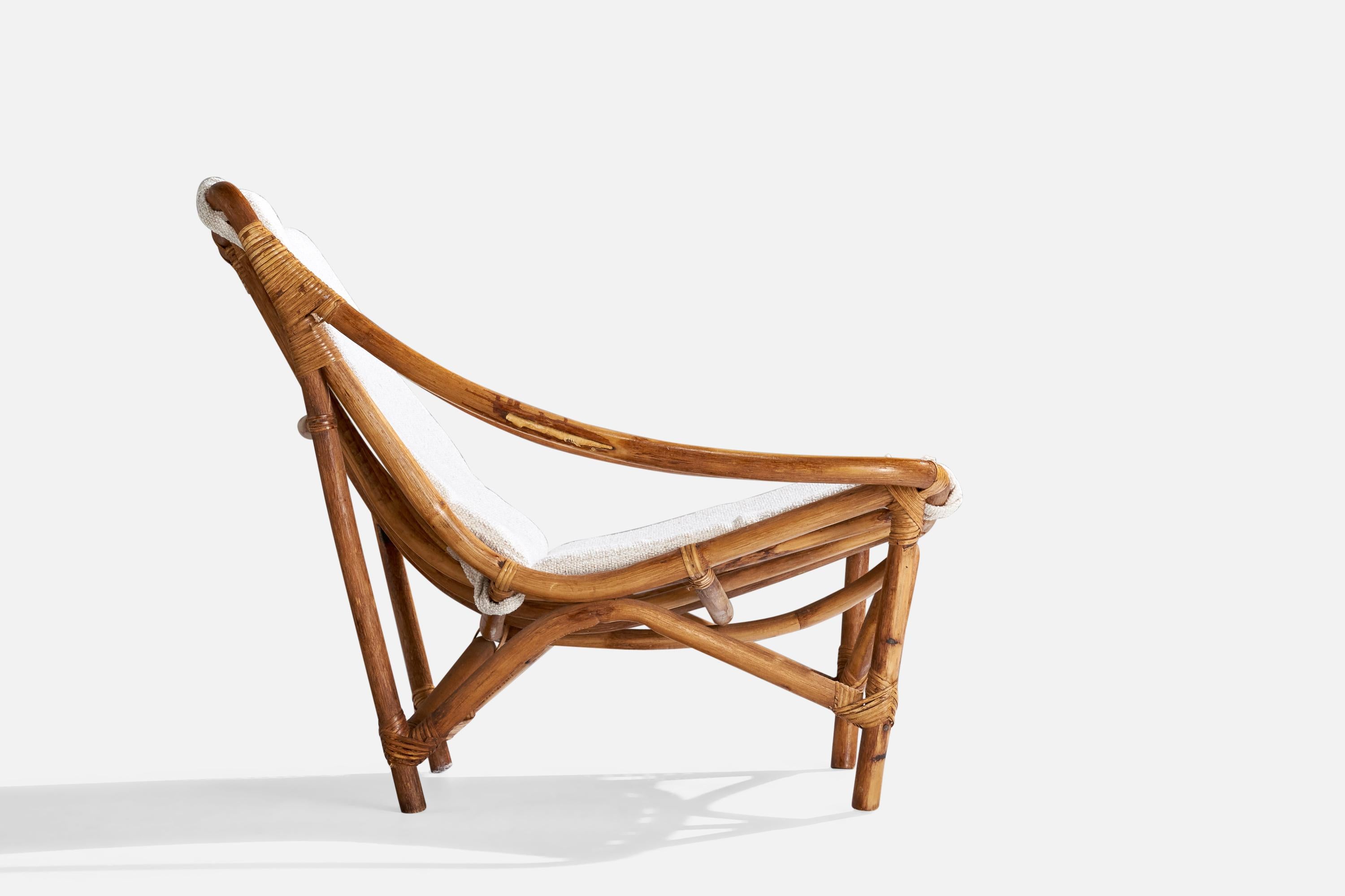 American Designer, Lounge Chair, Bamboo, Rattan, Fabric, USA, 1950s For Sale 1
