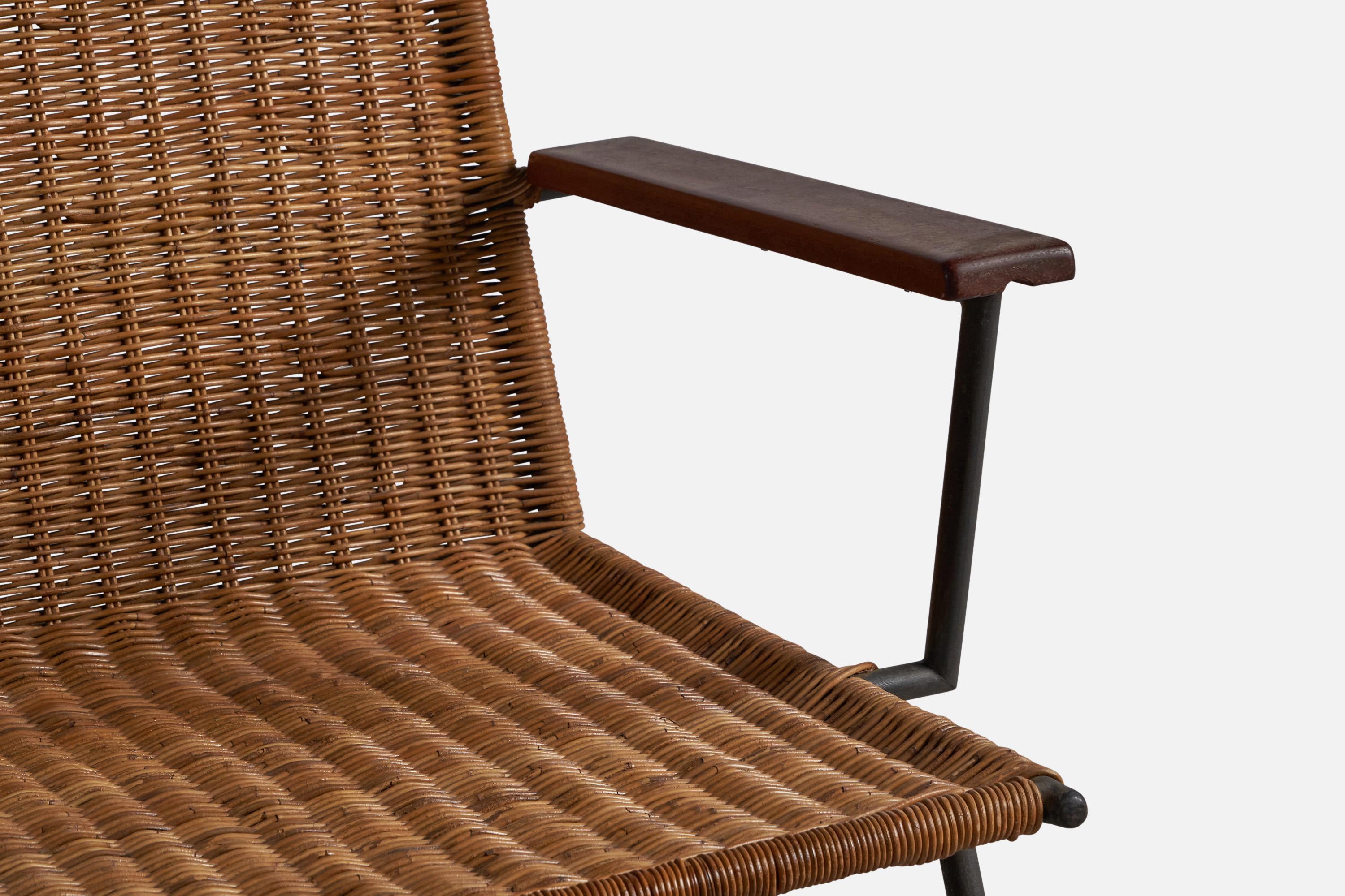 American Designer, Lounge Chair, Cane, Wood, Metal, USA, 1950s For Sale 2
