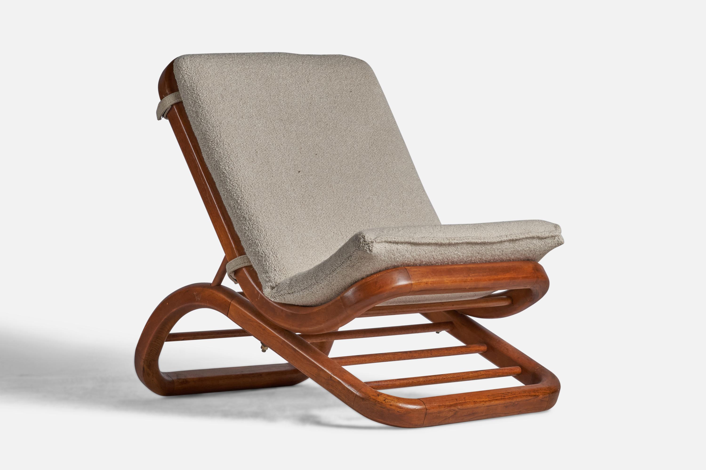 An oak and light grey fabric lounge chair designed and produced in the US, 1950s.

13” seat height