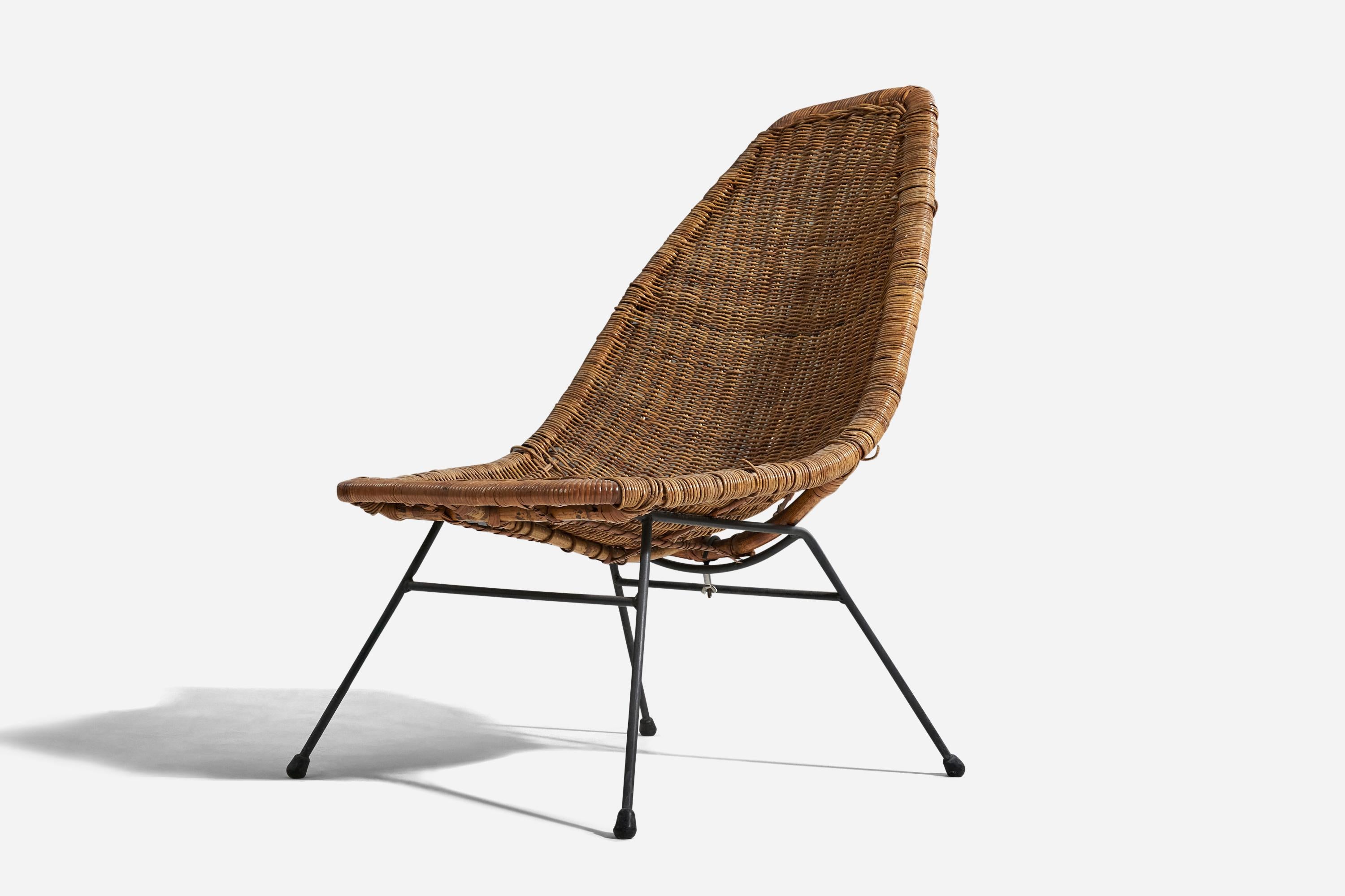 Mid-Century Modern American Designer, Lounge Chair, Rattan, Metal, United States, 1950s For Sale