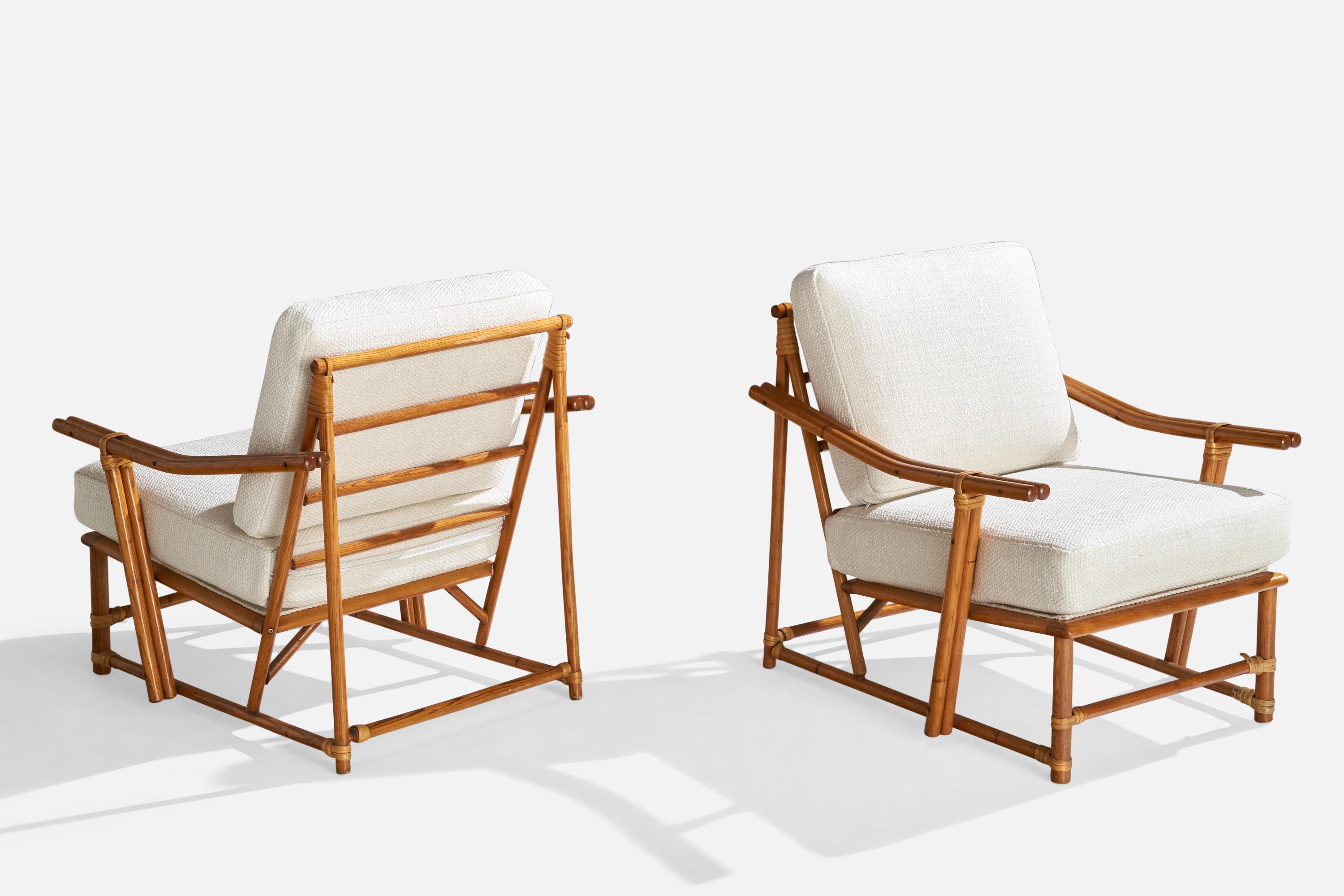 American Designer, Lounge Chairs, Oak, Rattan, Fabric, USA, 1950s In Good Condition For Sale In High Point, NC