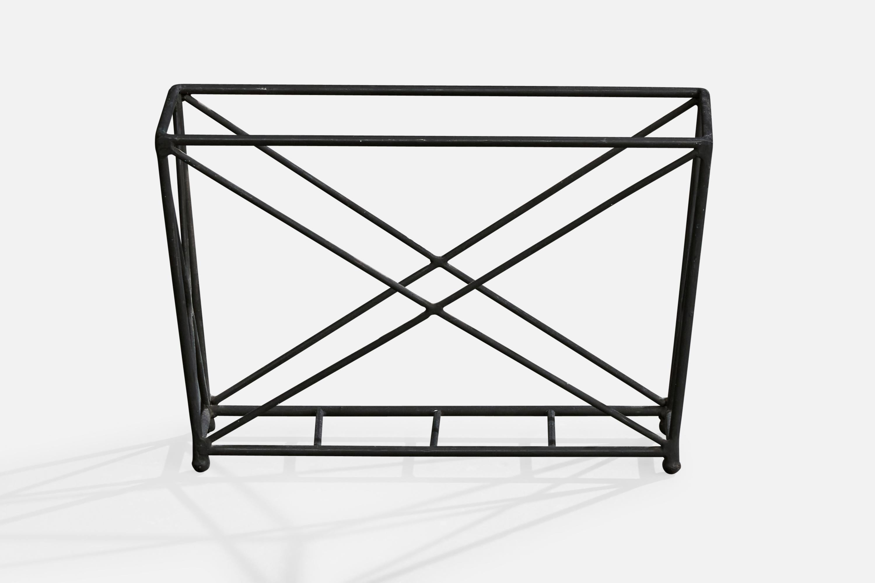 Mid-Century Modern American designer, Magazine Stand, Iron, Wood, USA, 1950s For Sale