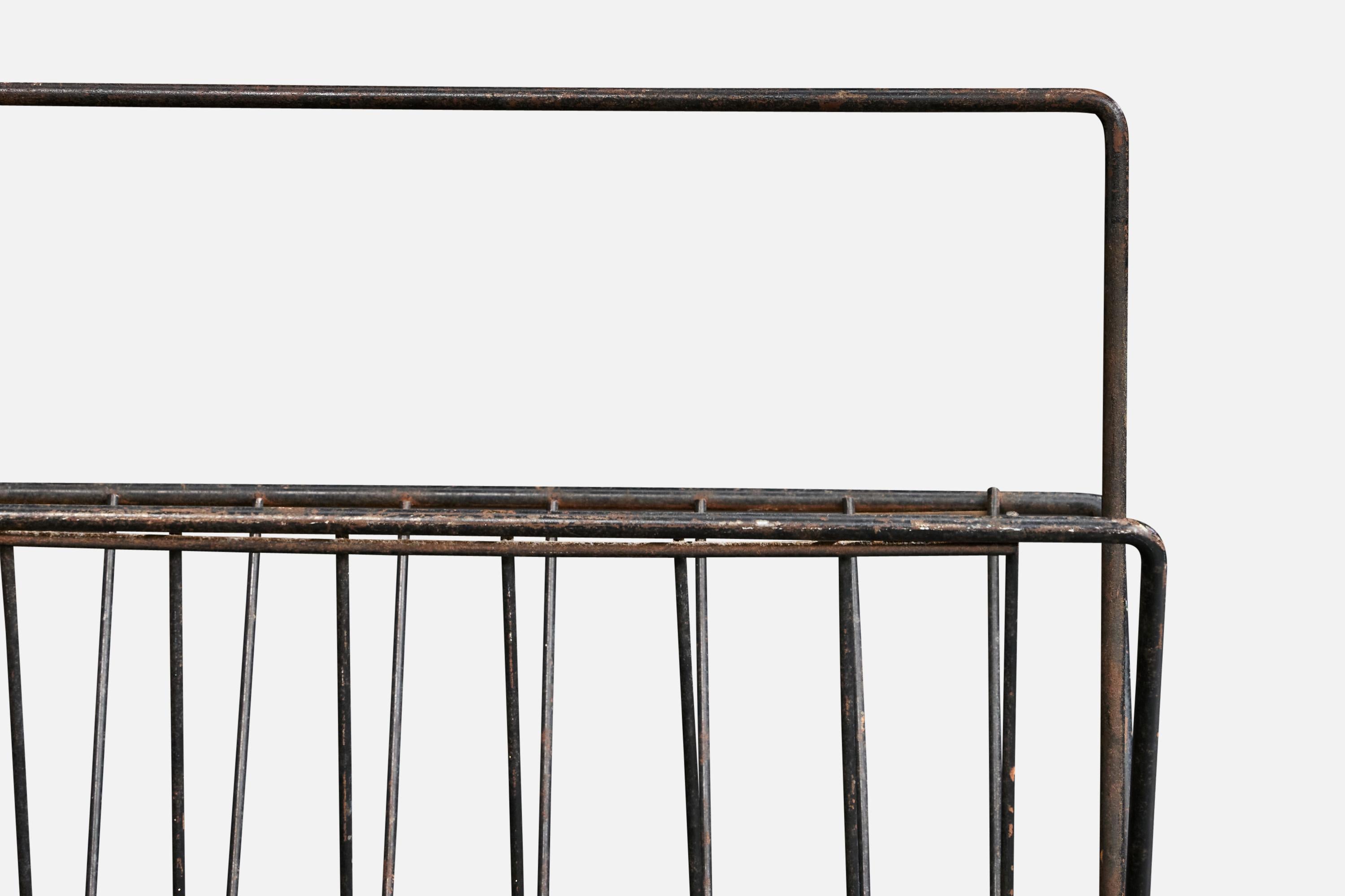 American designer, Magazine Stand, Iron, Wood, USA, 1950s For Sale 3