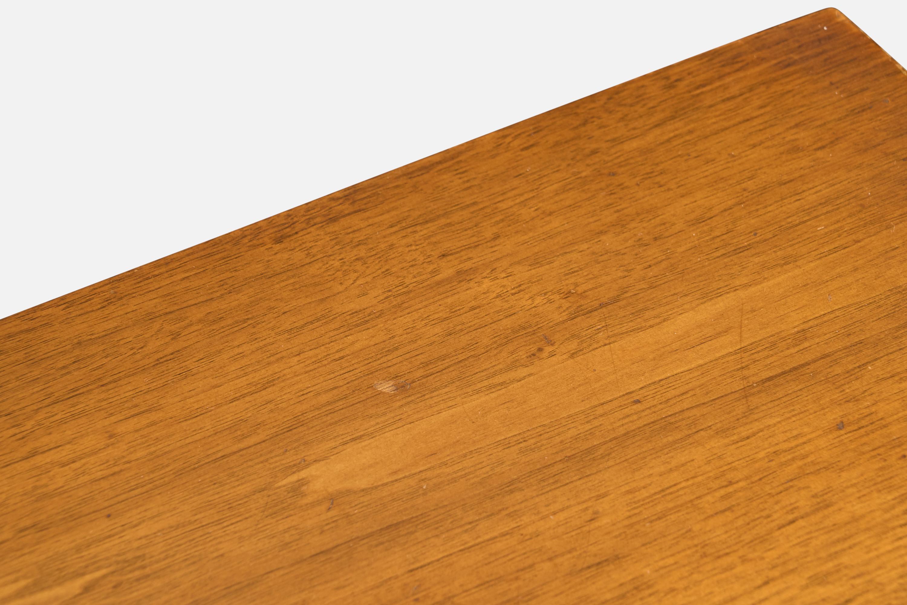 American Designer, Nightstands, Walnut, USA, 1950s For Sale 1