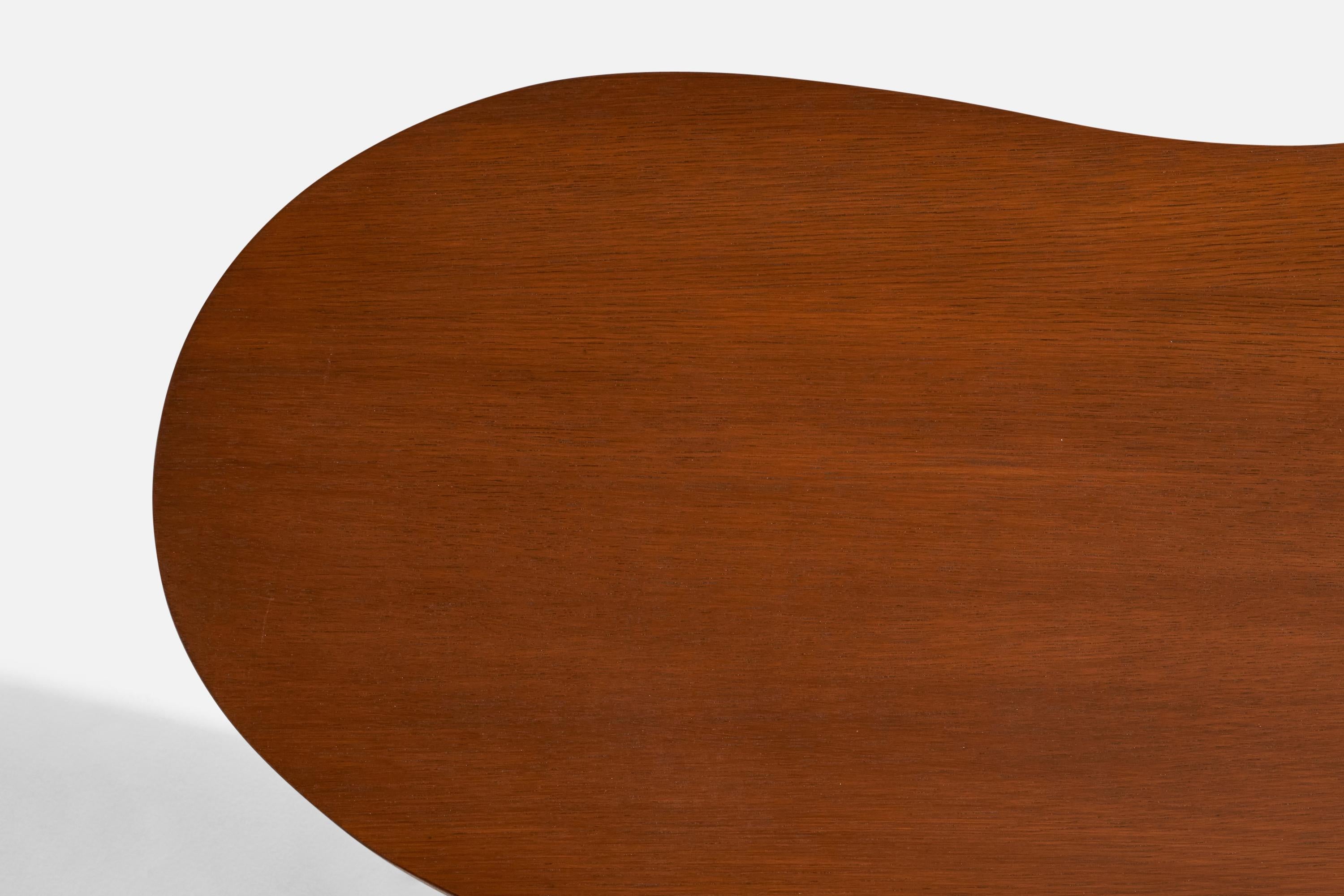 Designer américain, table basse organique, noyer, Oak, États-Unis, années 1960 en vente 1