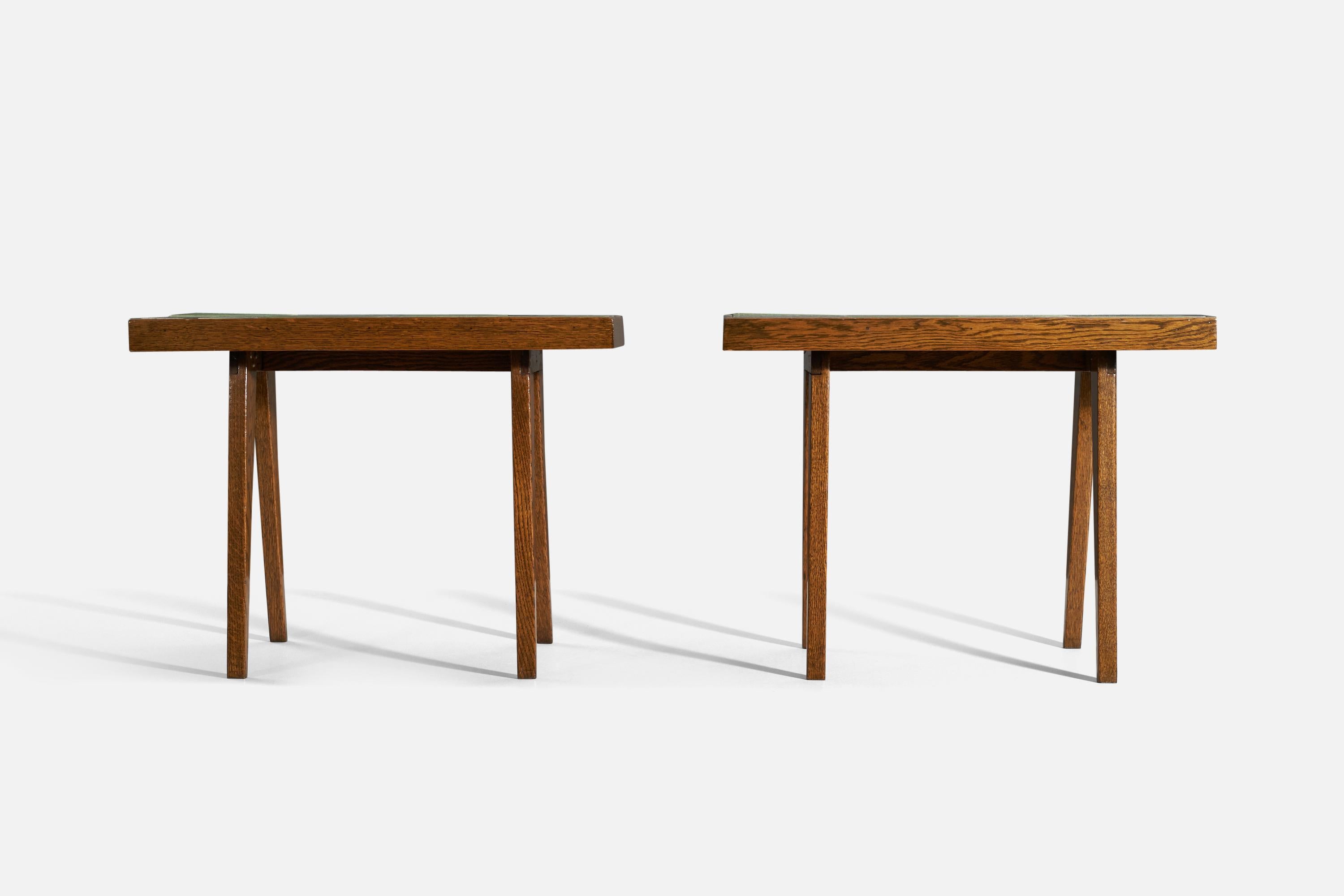 Mid-20th Century American designer, Pair of Side Tables, Walnut And Ceramic, United States, 1950s