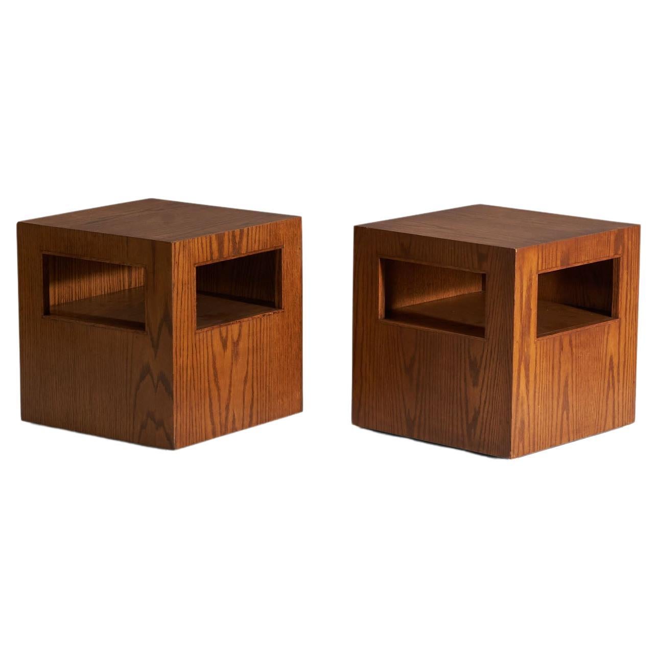 American Designer, Pair of Stools or Side Tables, Pine Plywood, USA, 1970s