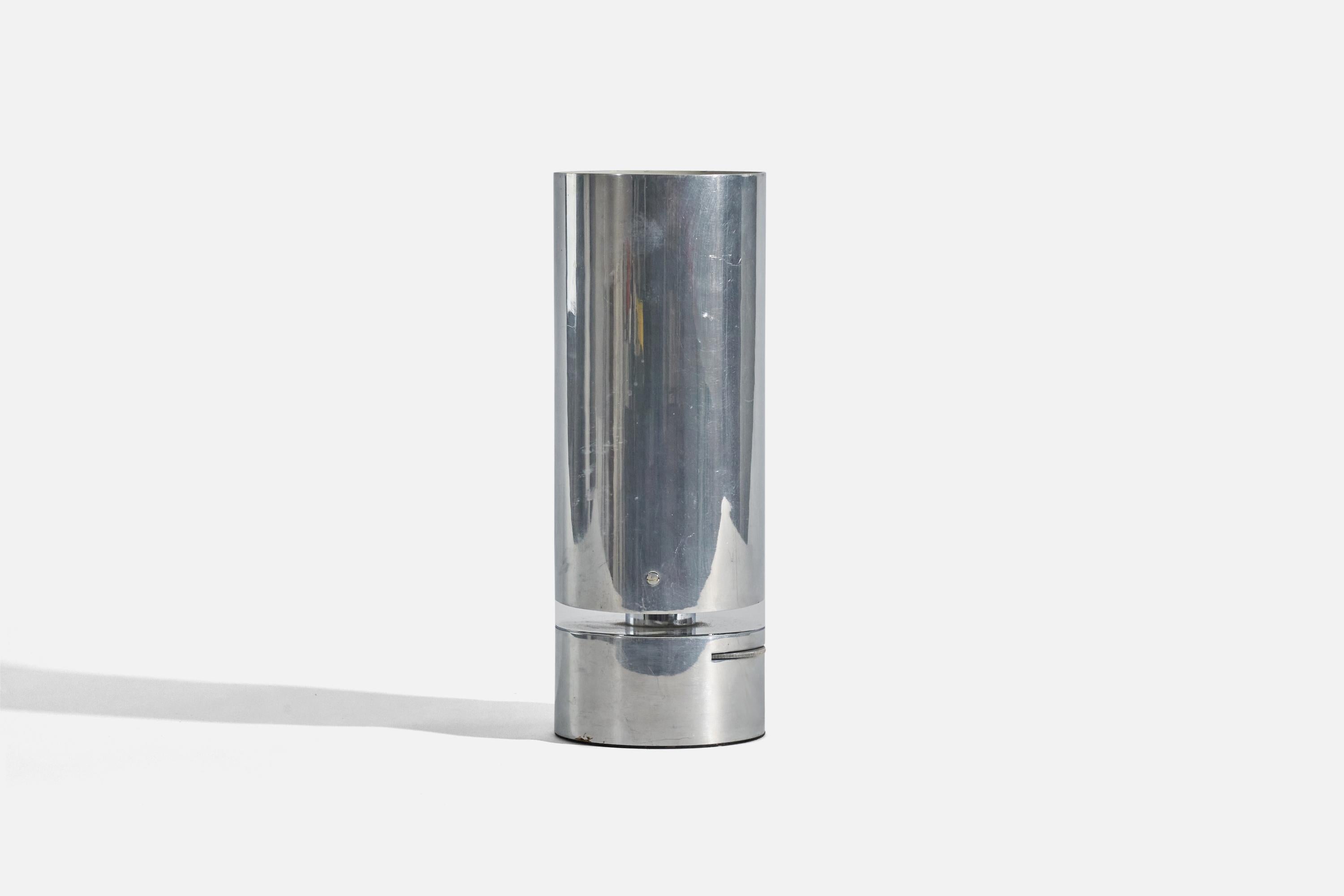Late 20th Century British Designer, Pair of Table Lamps, Metal, Great Britain, 1970s For Sale